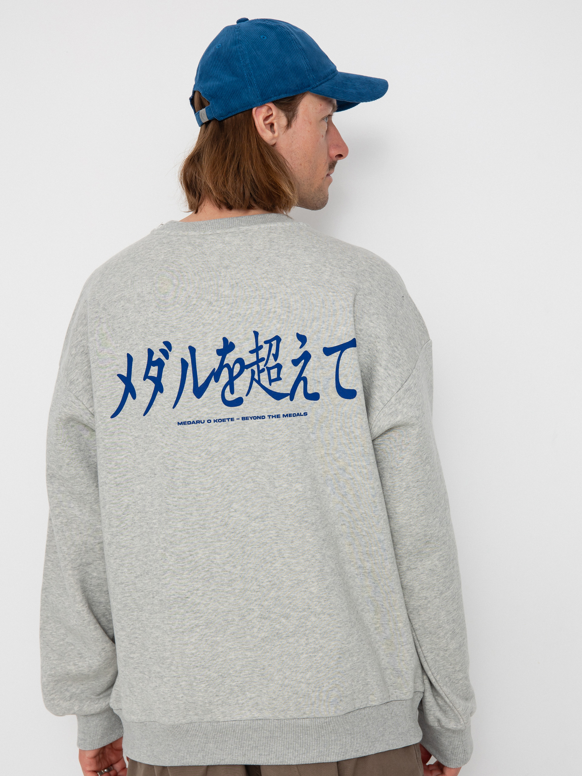 Mikina Beyond Medals Hokkaido Crewneck (grey melange)