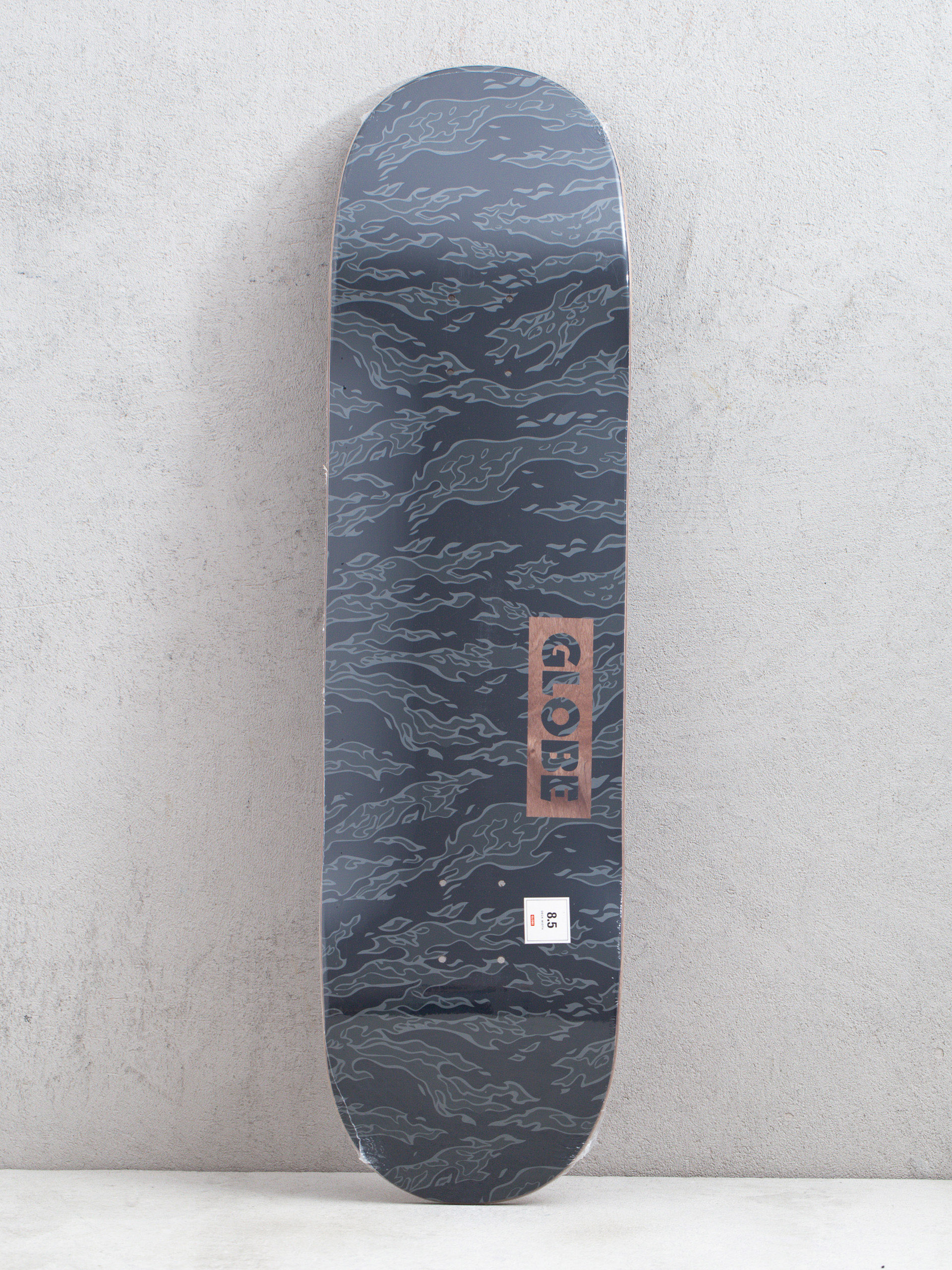 Doska Globe Goodstock (black camo)