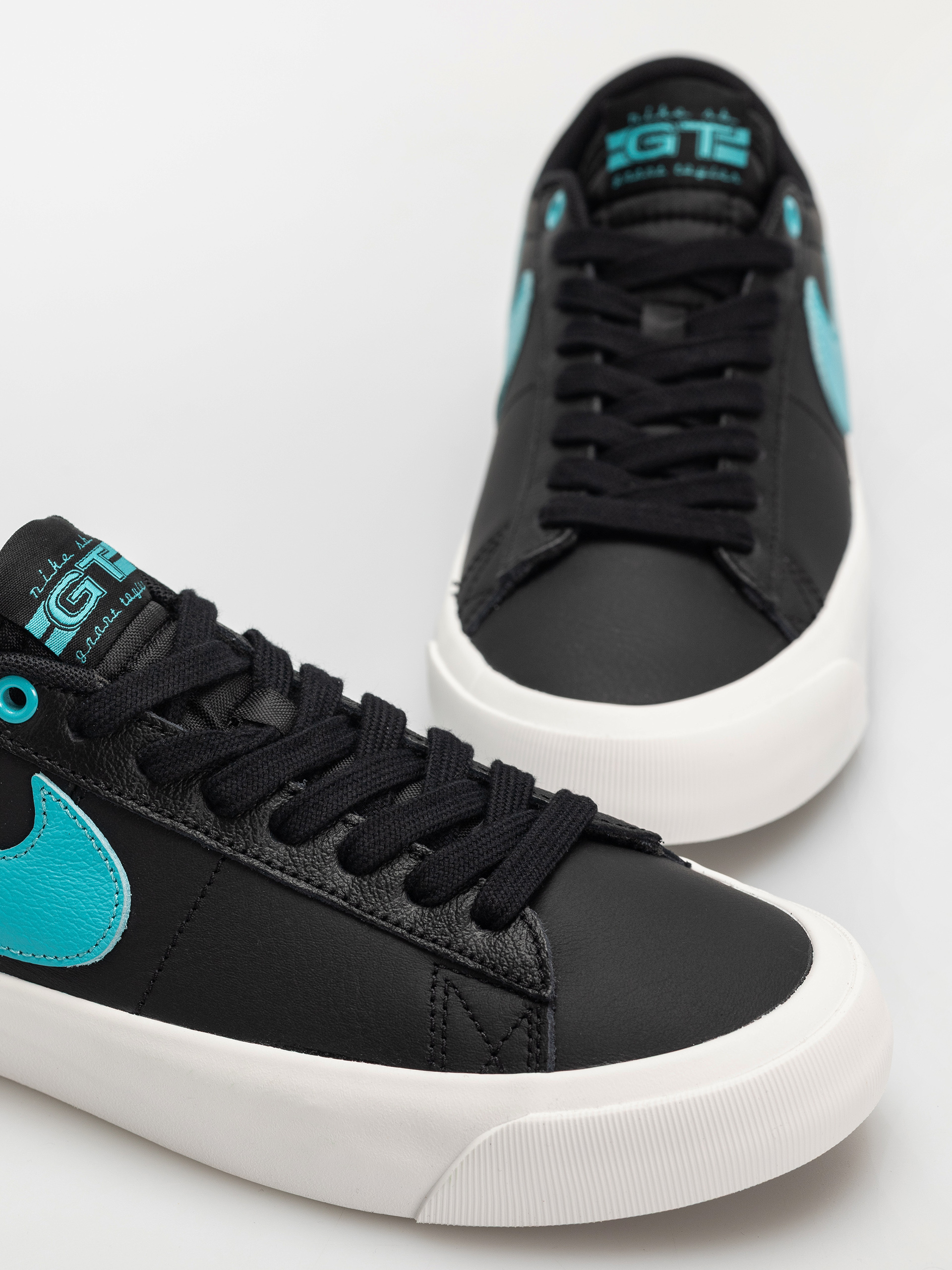 Topánky Nike SB Blazer Low Pro Gt (black/dusty cactus black summit white)