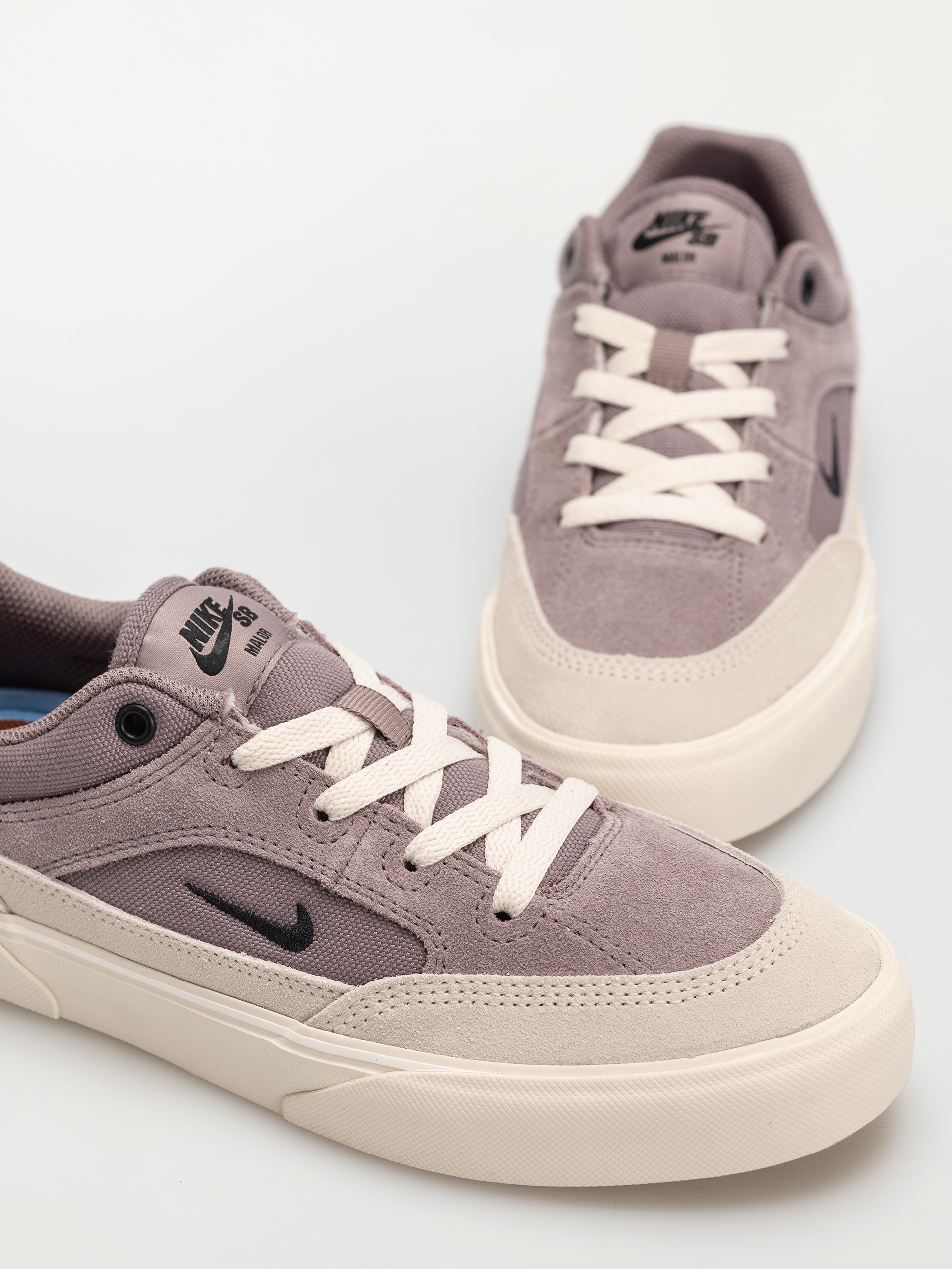Topánky Nike SB Malor TE (taupe grey/black lt orewood brn cinnamon)