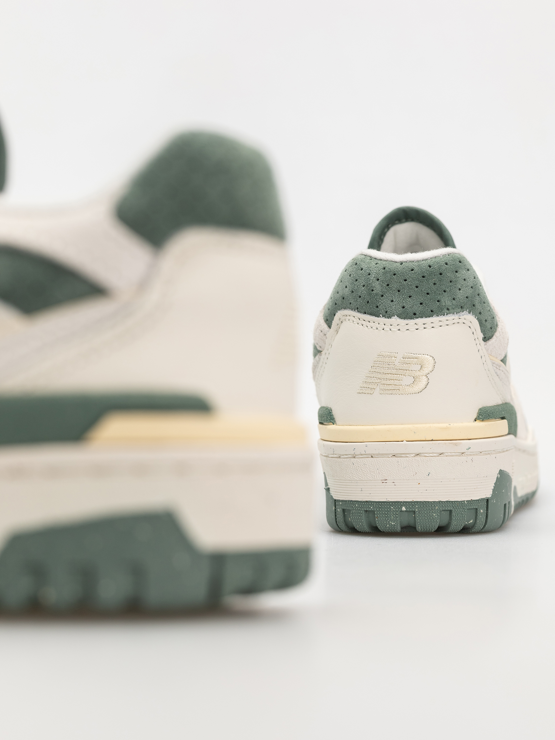Topánky New Balance 550 Wmn (sea salt)