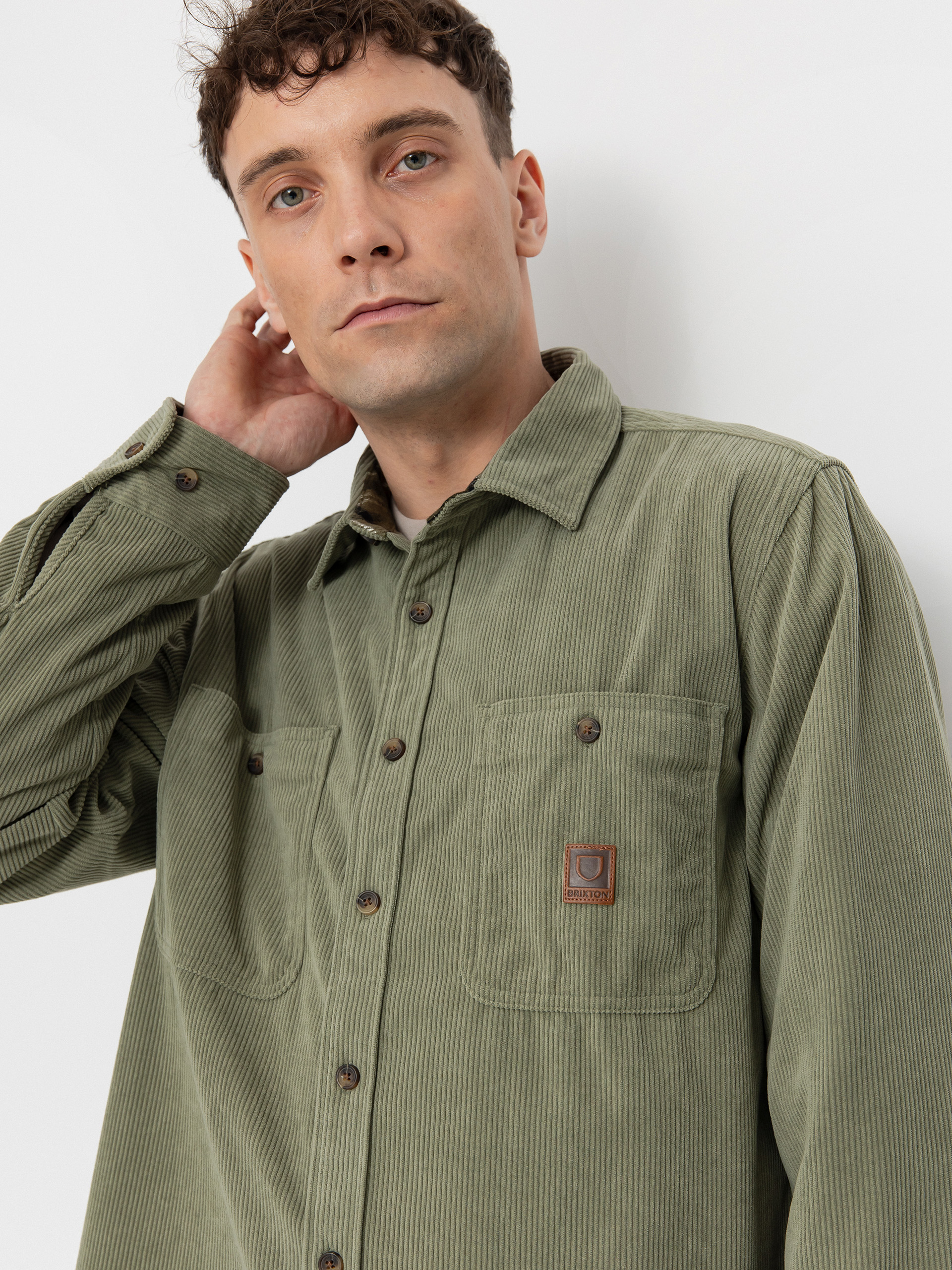 Košeľa Brixton The Field Corduroy Overshirt (military olive)