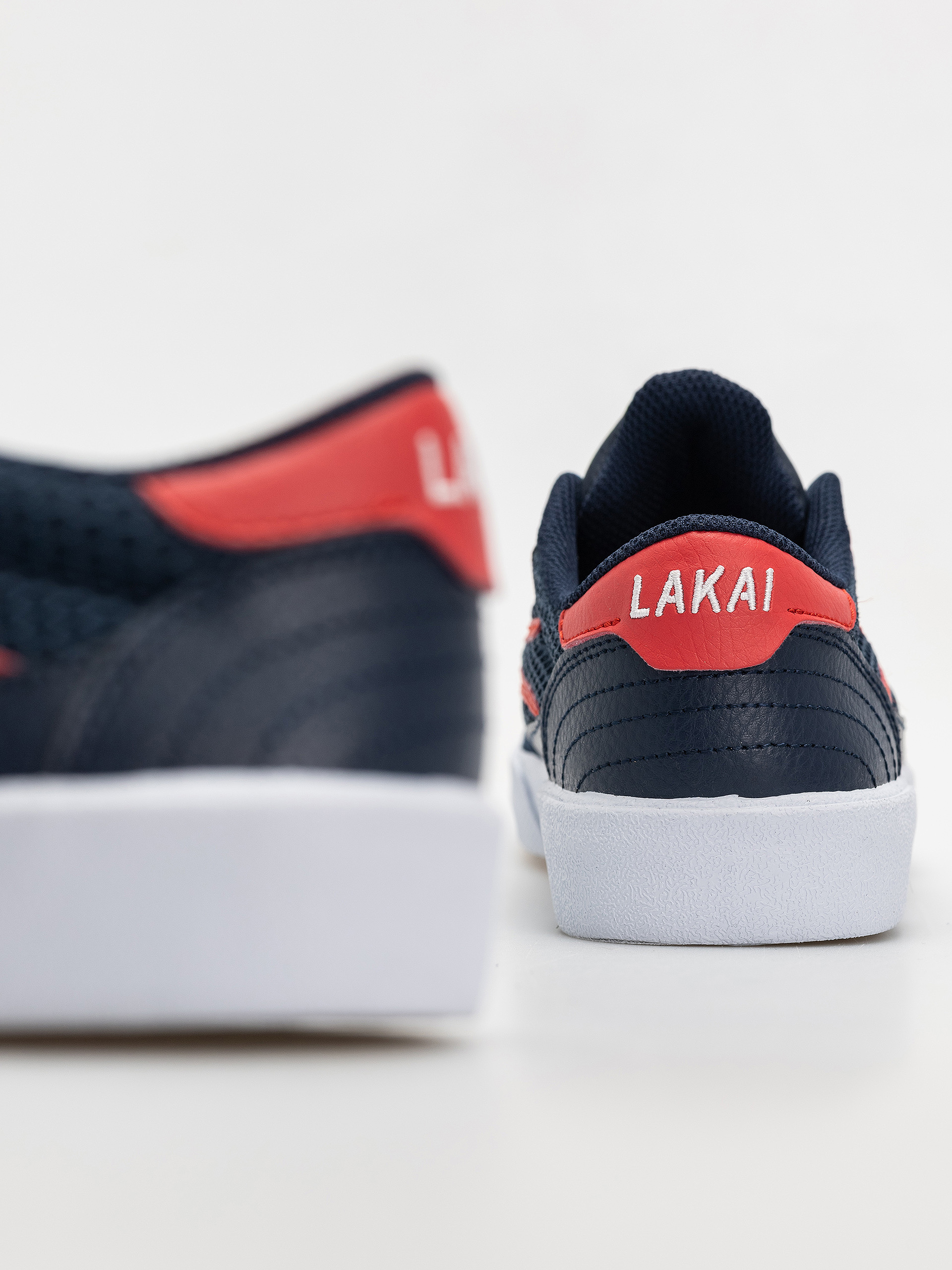 Topánky Lakai Cambridge (navy//red/suede)