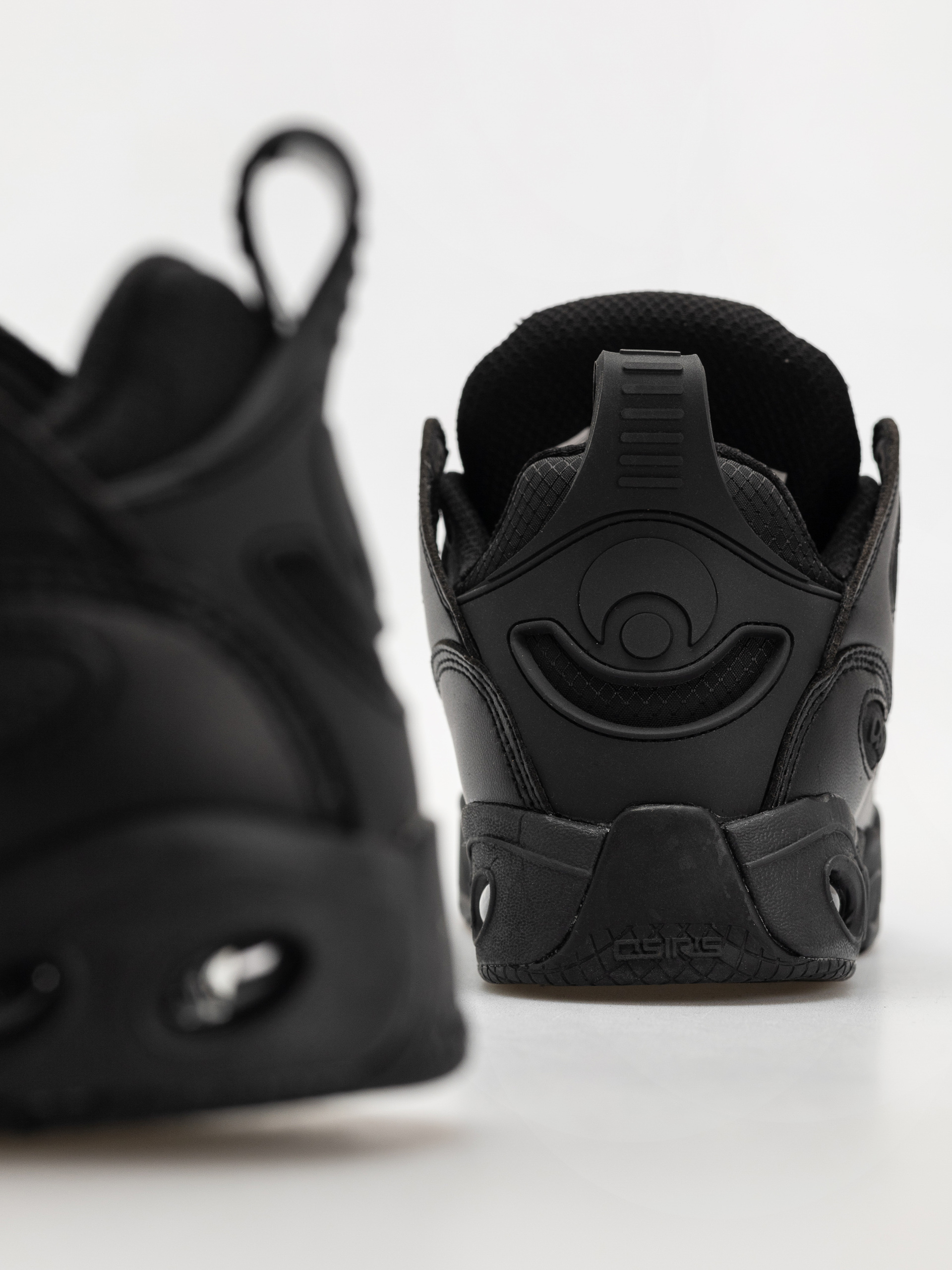 Topánky Osiris D3 E (black/black/black)