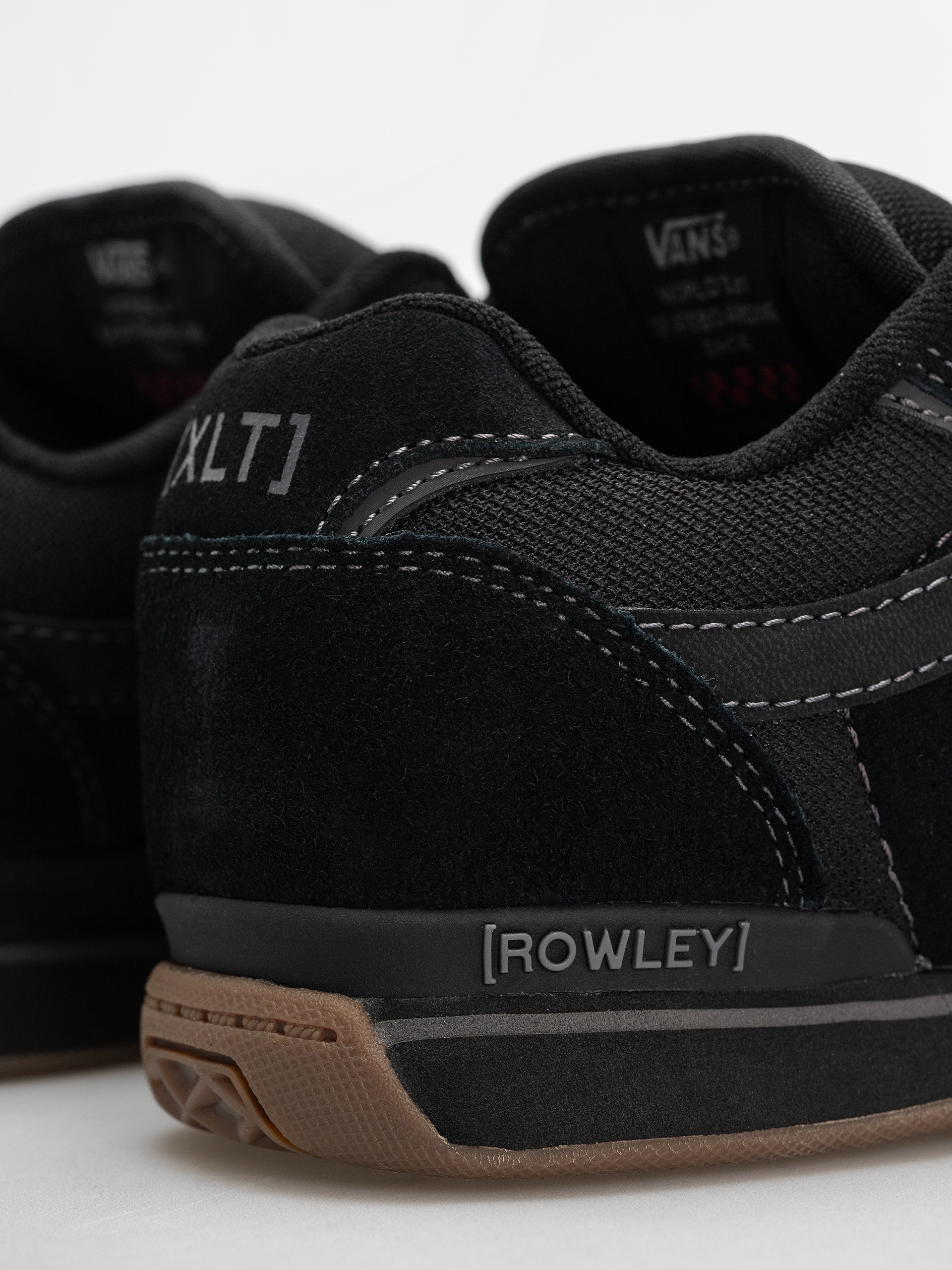 Topánky Vans Rowley XLT (blackout)