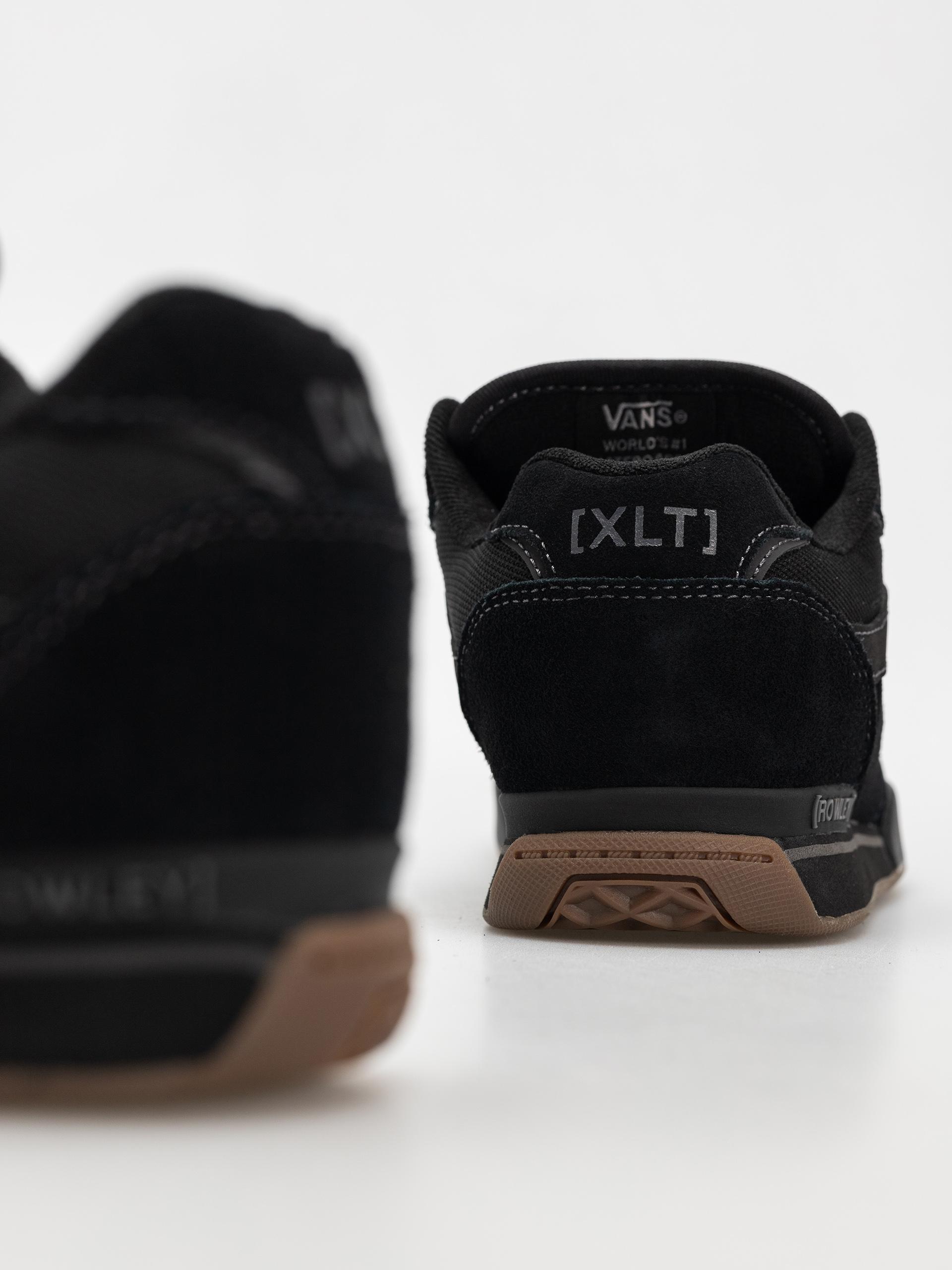 Topánky Vans Rowley XLT (blackout)