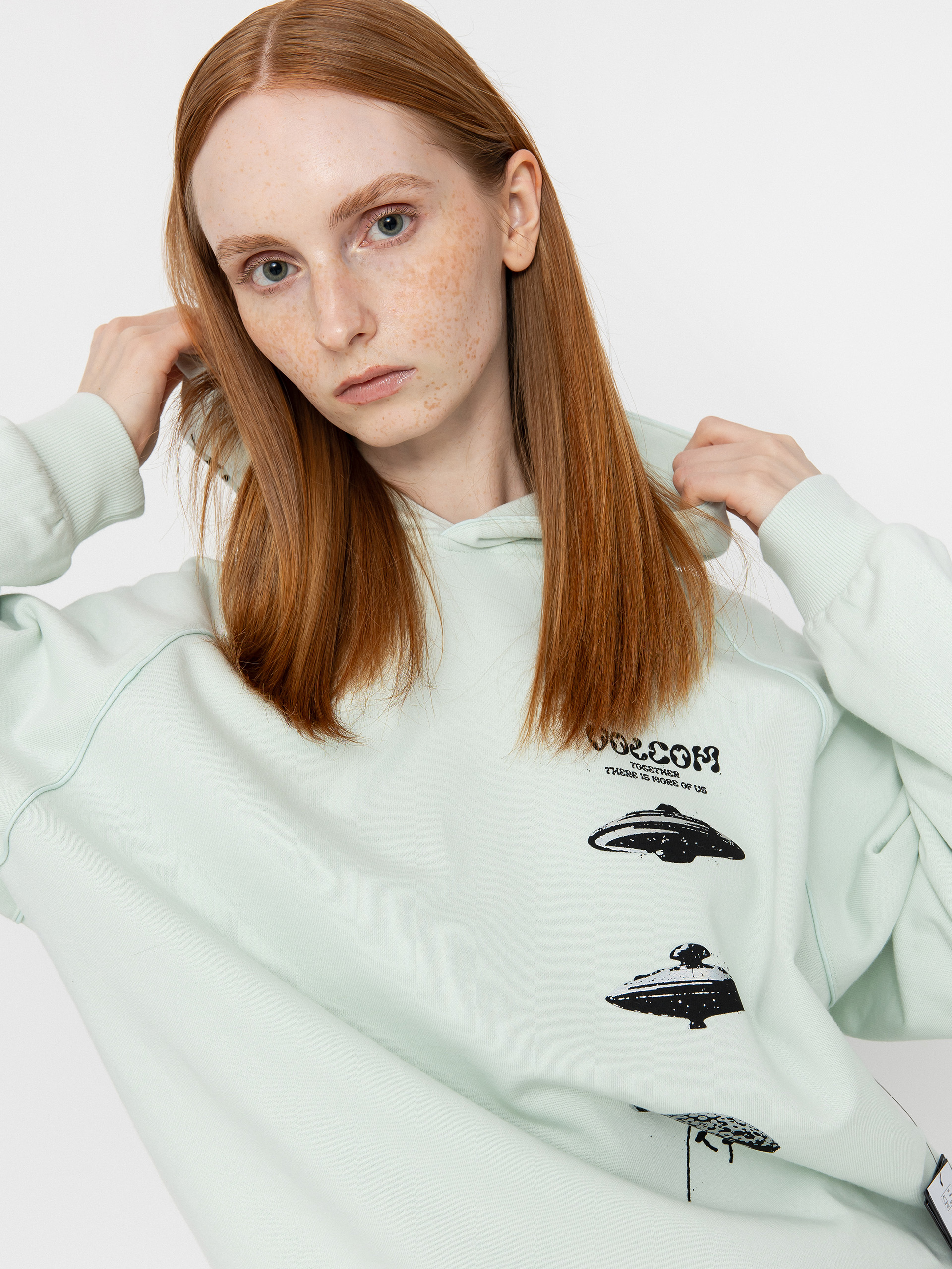 Mikina s kapucňou Volcom Fa Filip Rygalski HD Wmn (cloud blue)