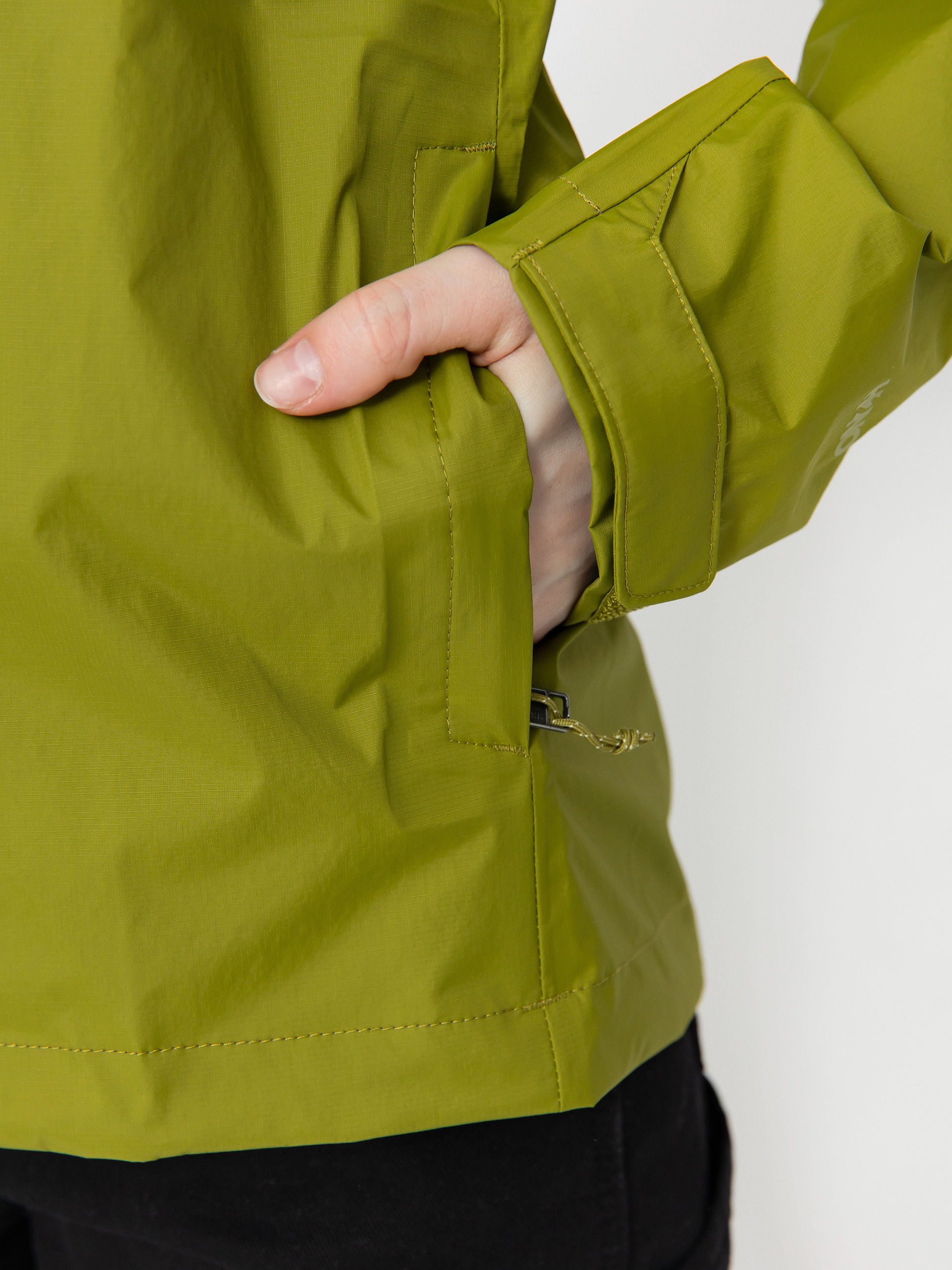 Bunda Patagonia Torrentshell 3L Wmn (graze green)