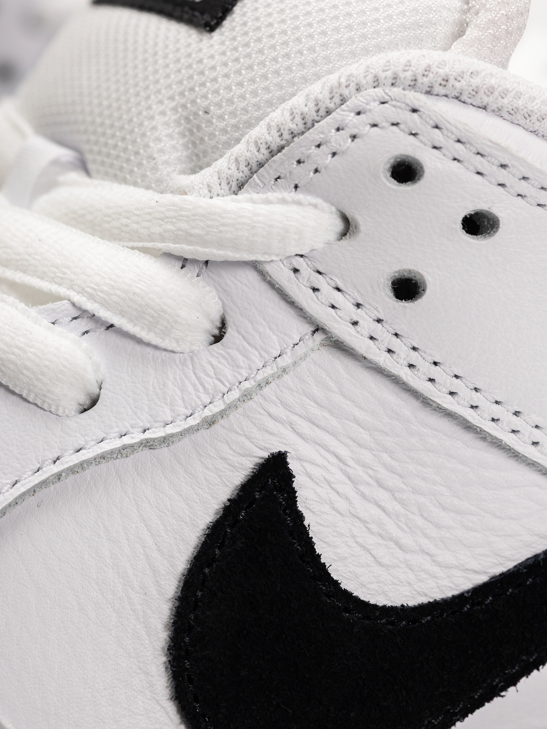 Topánky Nike SB Dunk Low Pro (white/black white black)