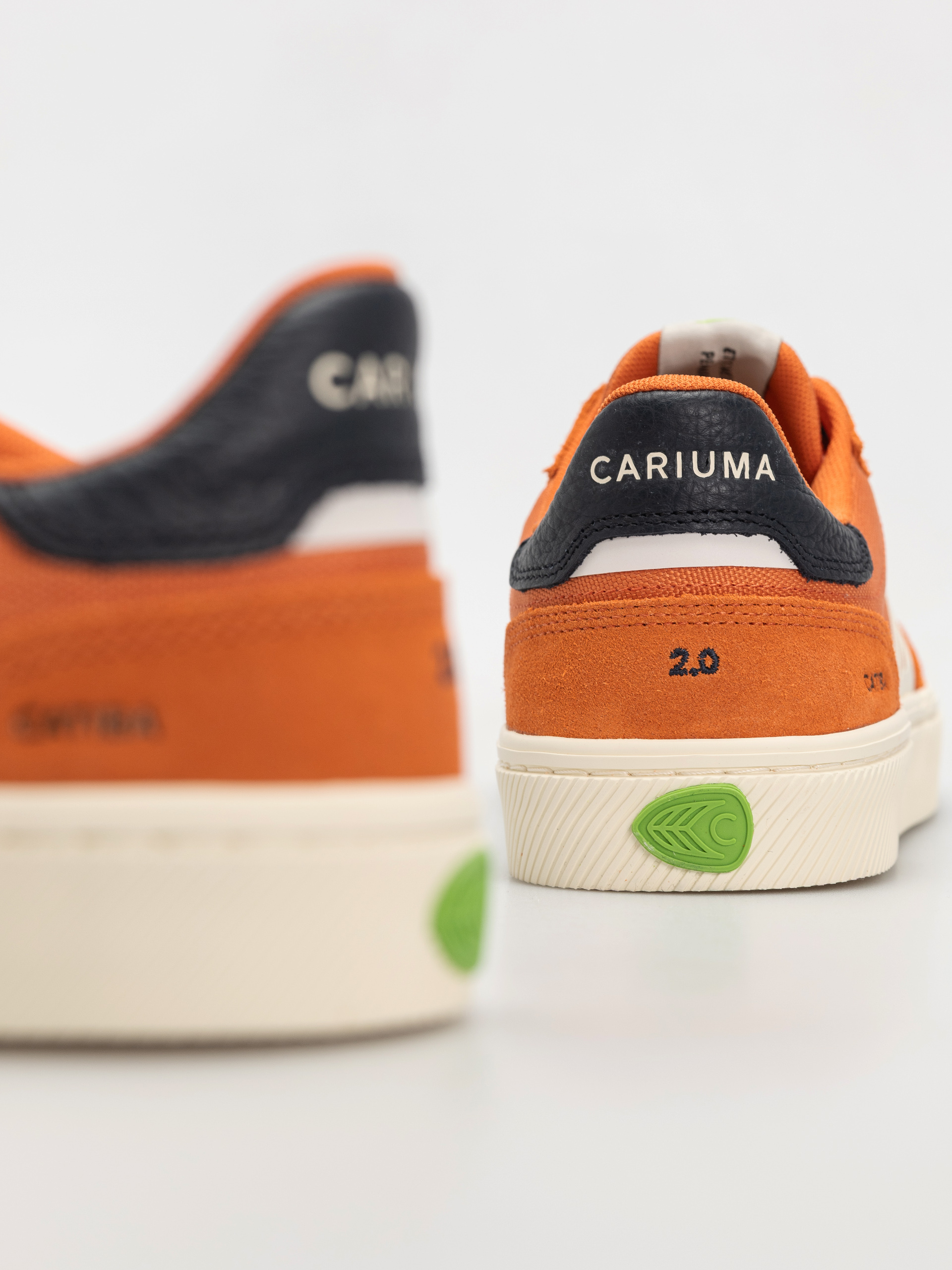 Topánky Cariuma Catiba Pro 2.0 (burnt orange suede and cordura ivory logo navy)