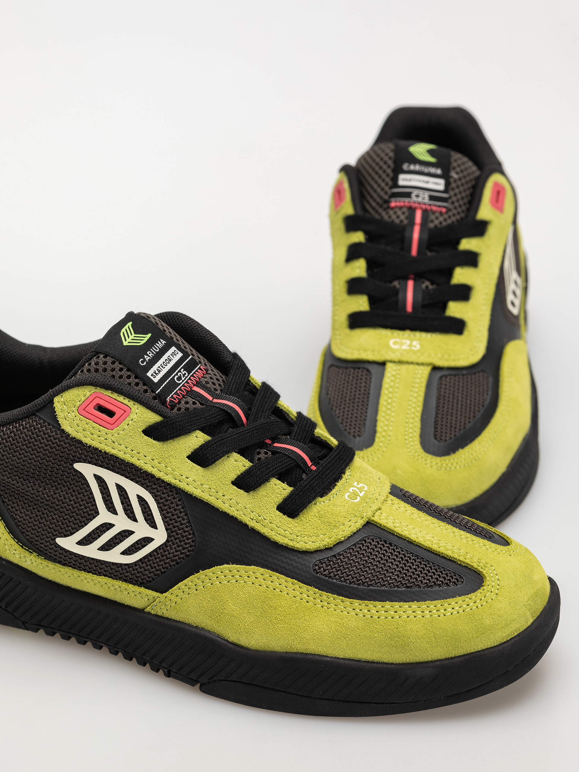 Topánky Cariuma Skategoat C25 Pro (lime green suede black mesh ivory logo pink)