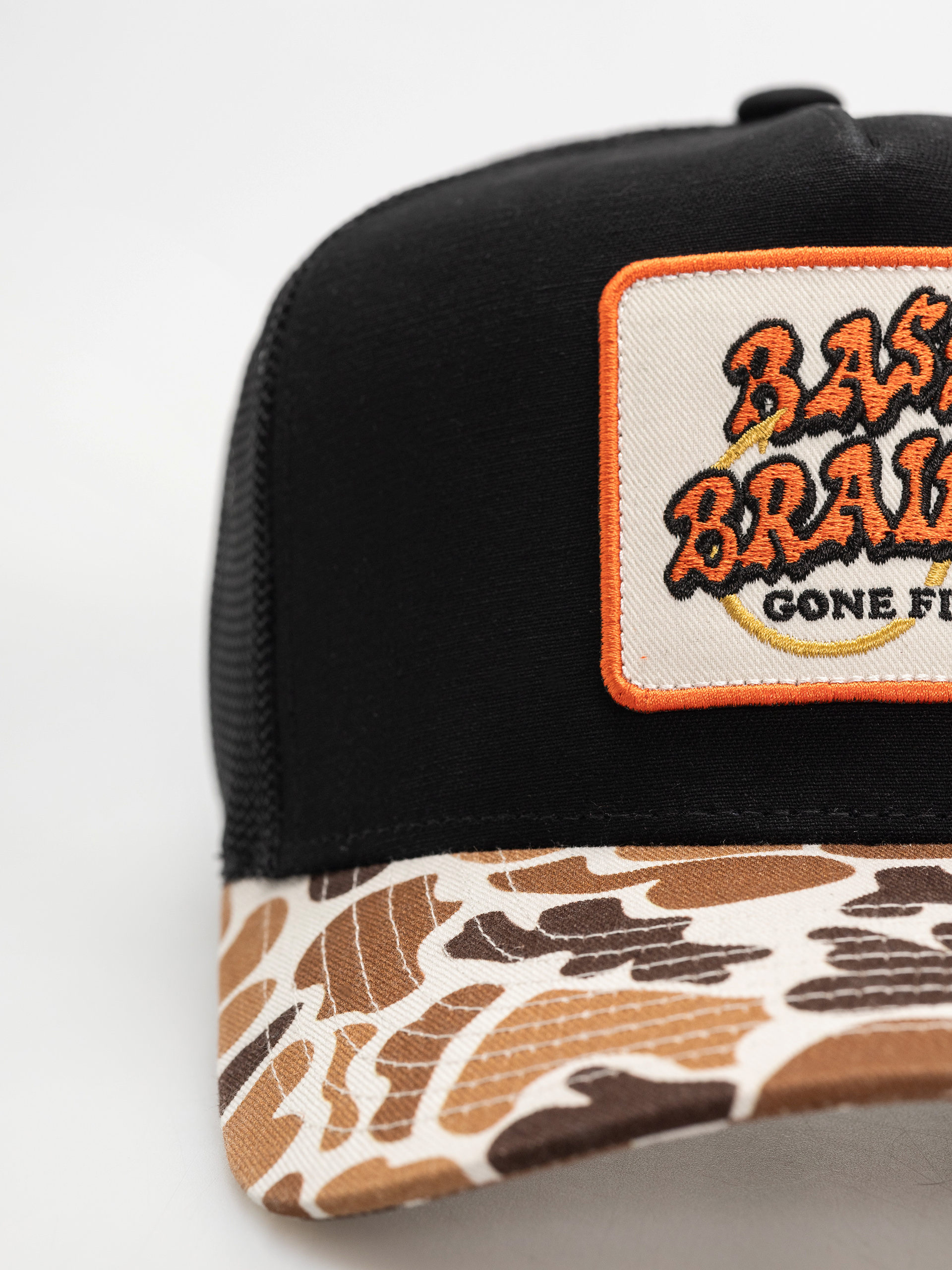 Šiltovka Brixton Bass Brains Gf Mp Trucker (camo/black)
