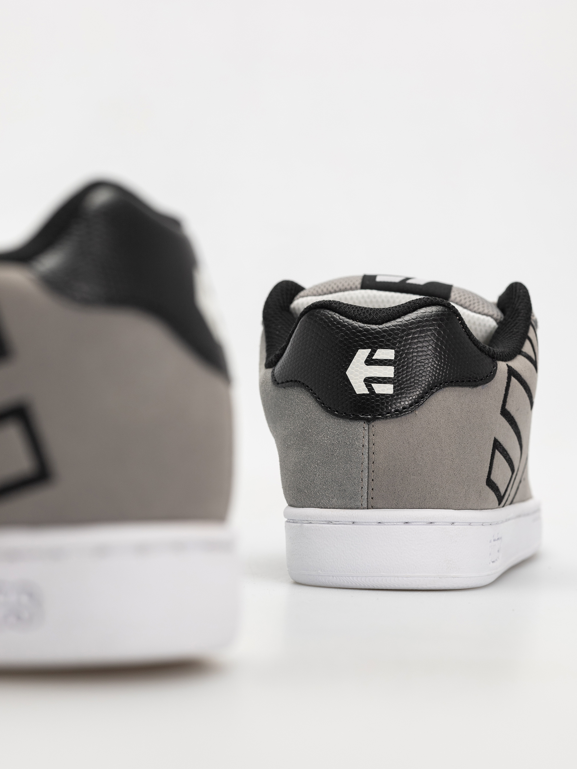 Topánky Etnies Fader (light grey/black)
