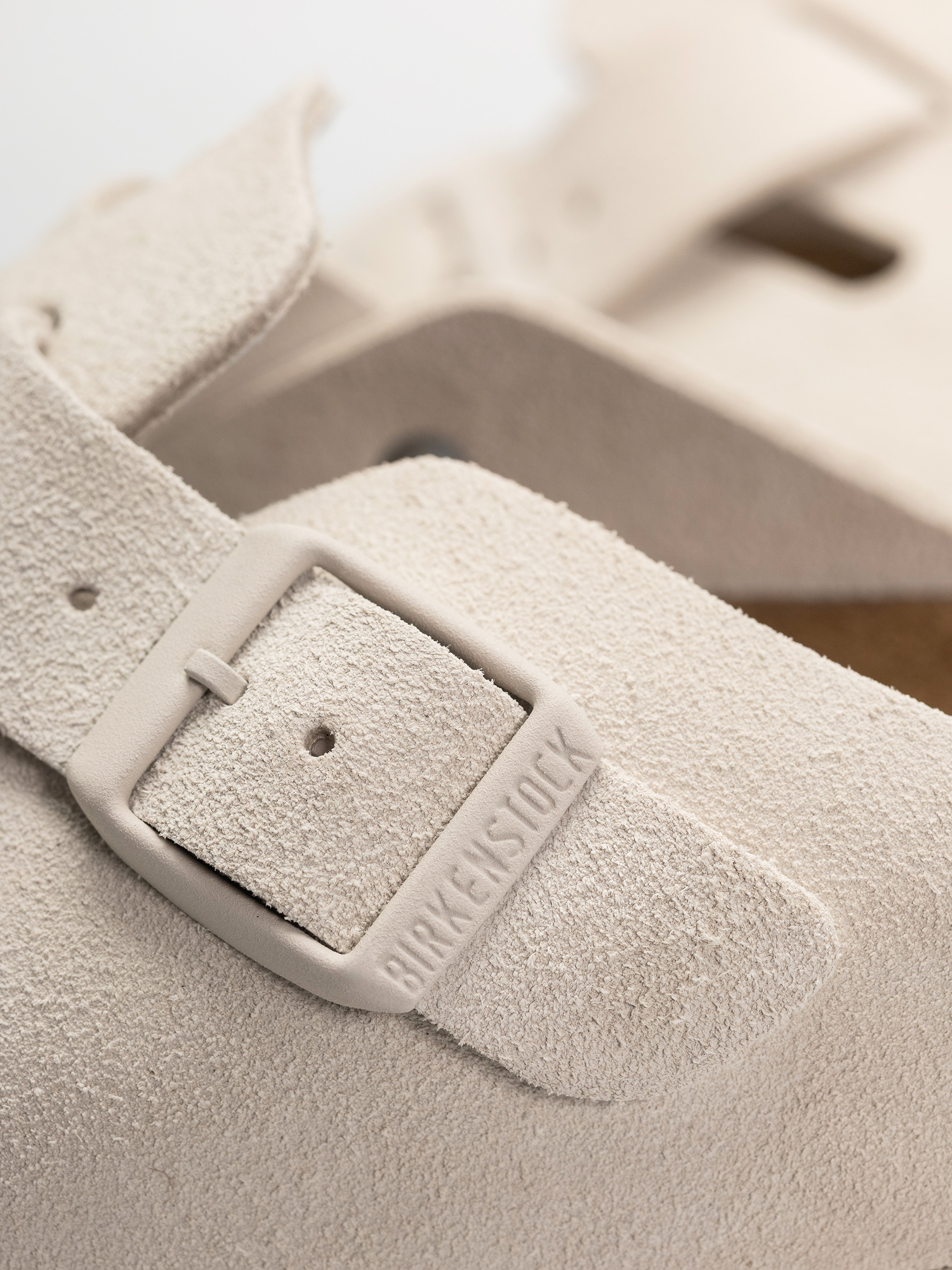 Šľapky Birkenstock Boston Suede Leather Narrow Wmn (antique white)