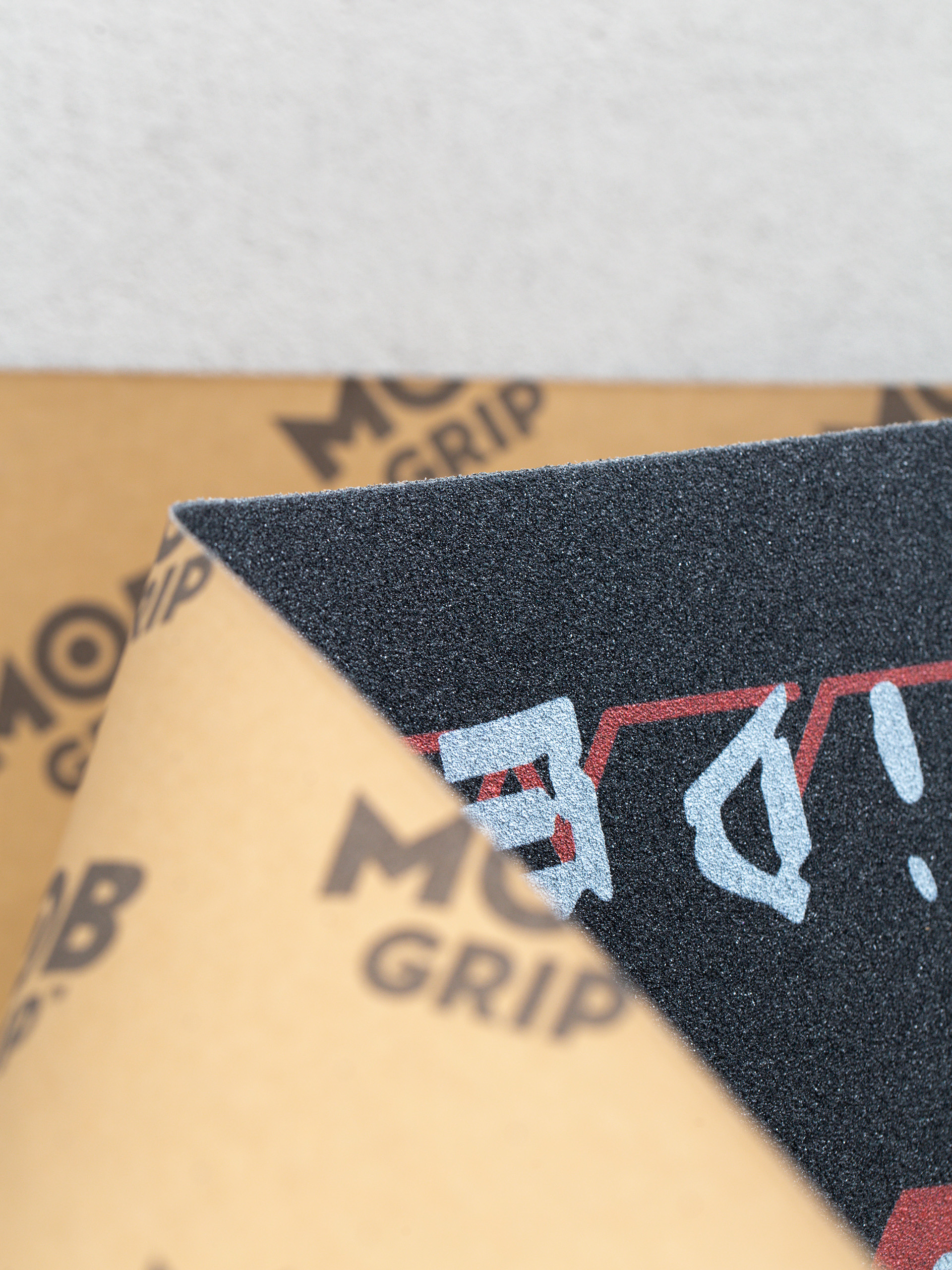 Grip Mob Skateboards Thrasher Gonz Mag (black)