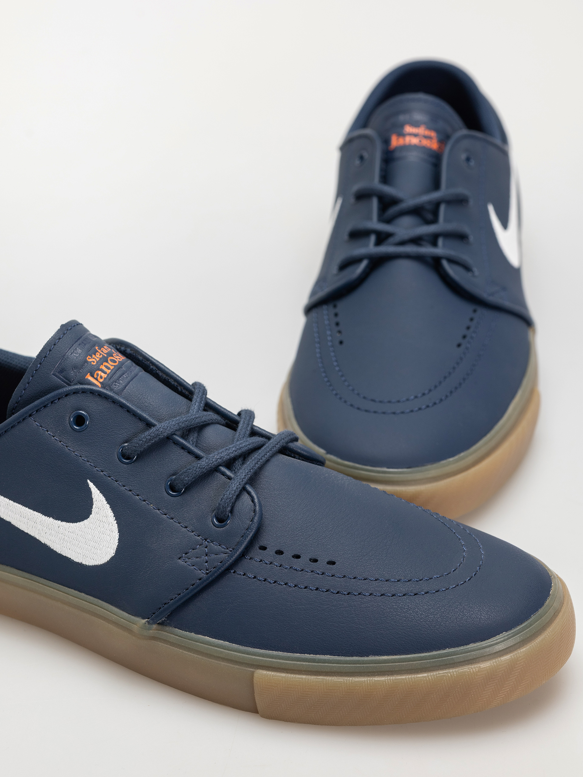Topánky Nike SB Zoom Janoski Og+ Iso (navy/white navy gum light brown)