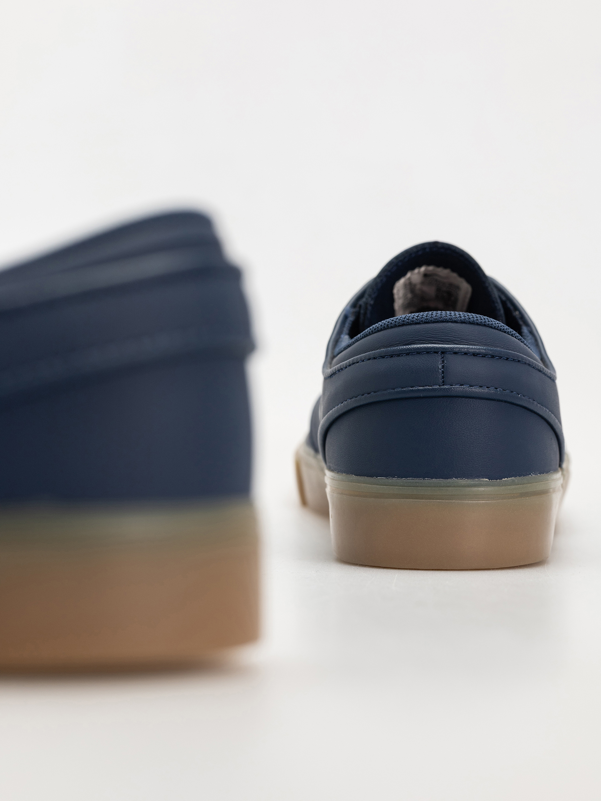 Topánky Nike SB Zoom Janoski Og+ Iso (navy/white navy gum light brown)