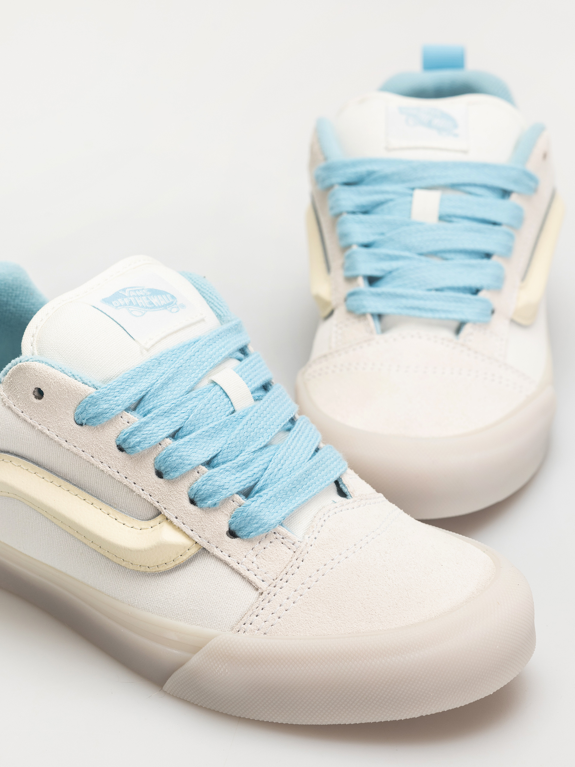 Topánky Vans Knu Skool (glow white/blue)