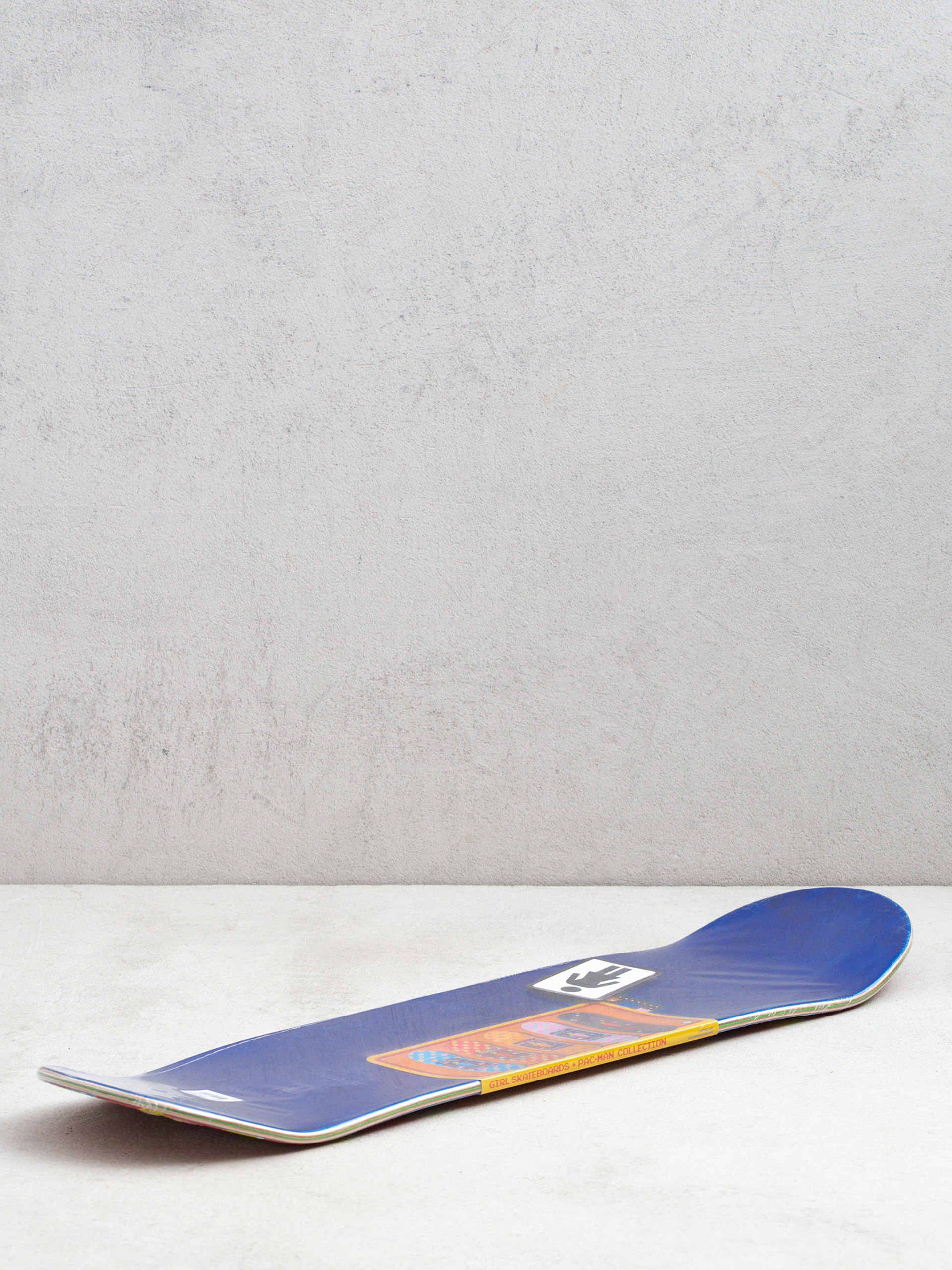 Doska Girl Skateboard Geering Pac Man (red)