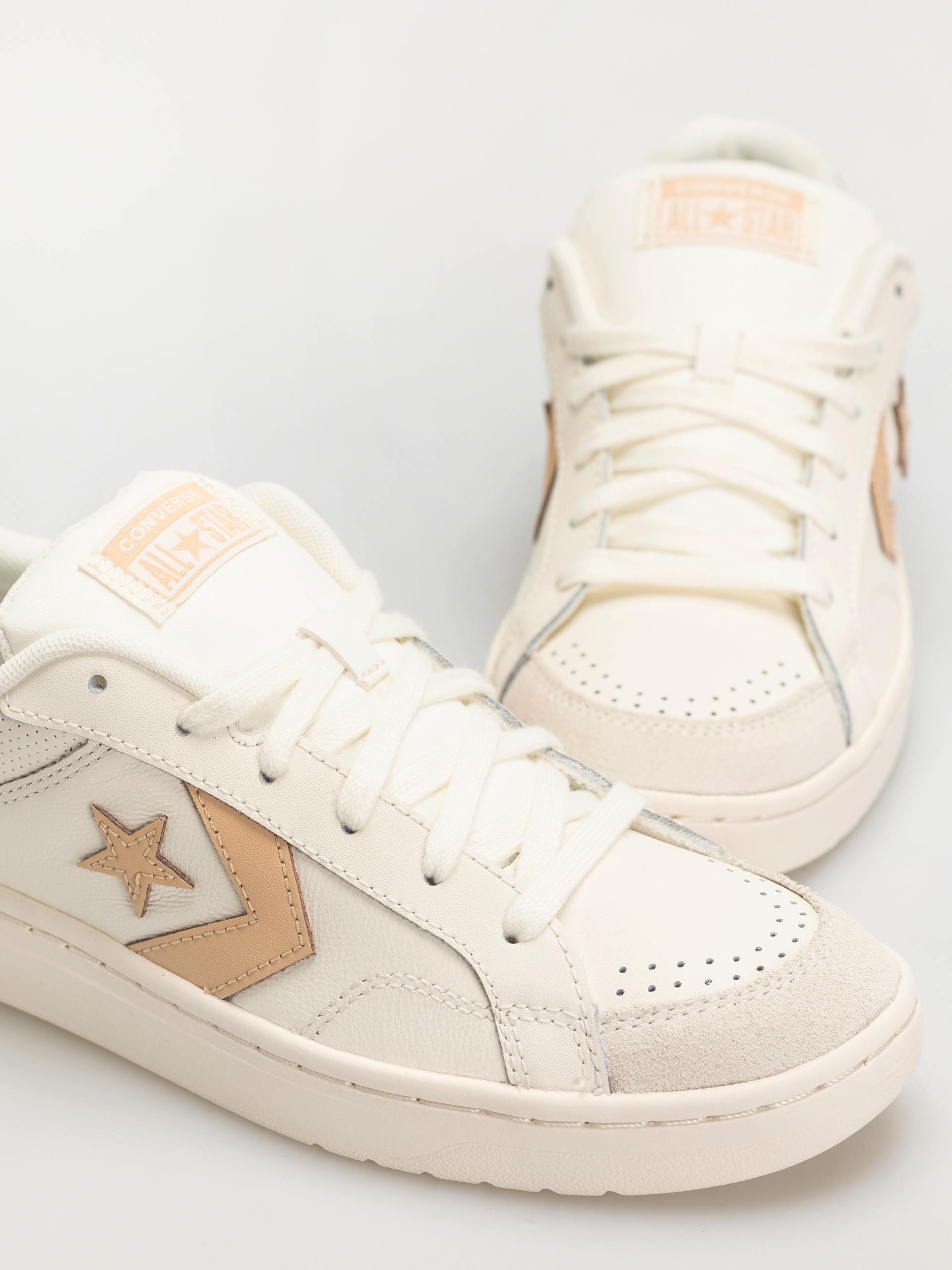 Topánky Converse Pro Blaze Classic (egret/egret/coastal dune)