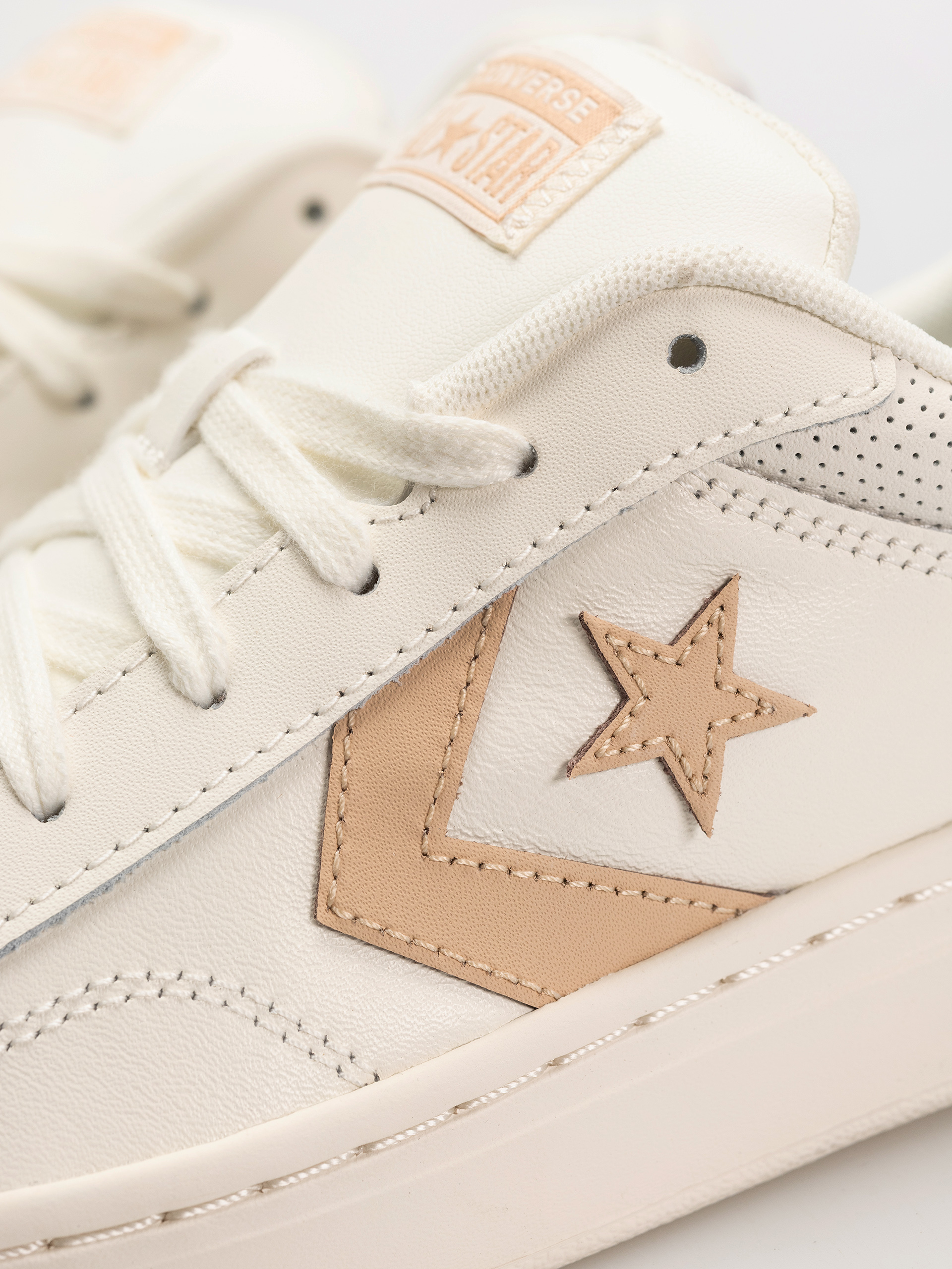 Topánky Converse Pro Blaze Classic (egret/egret/coastal dune)