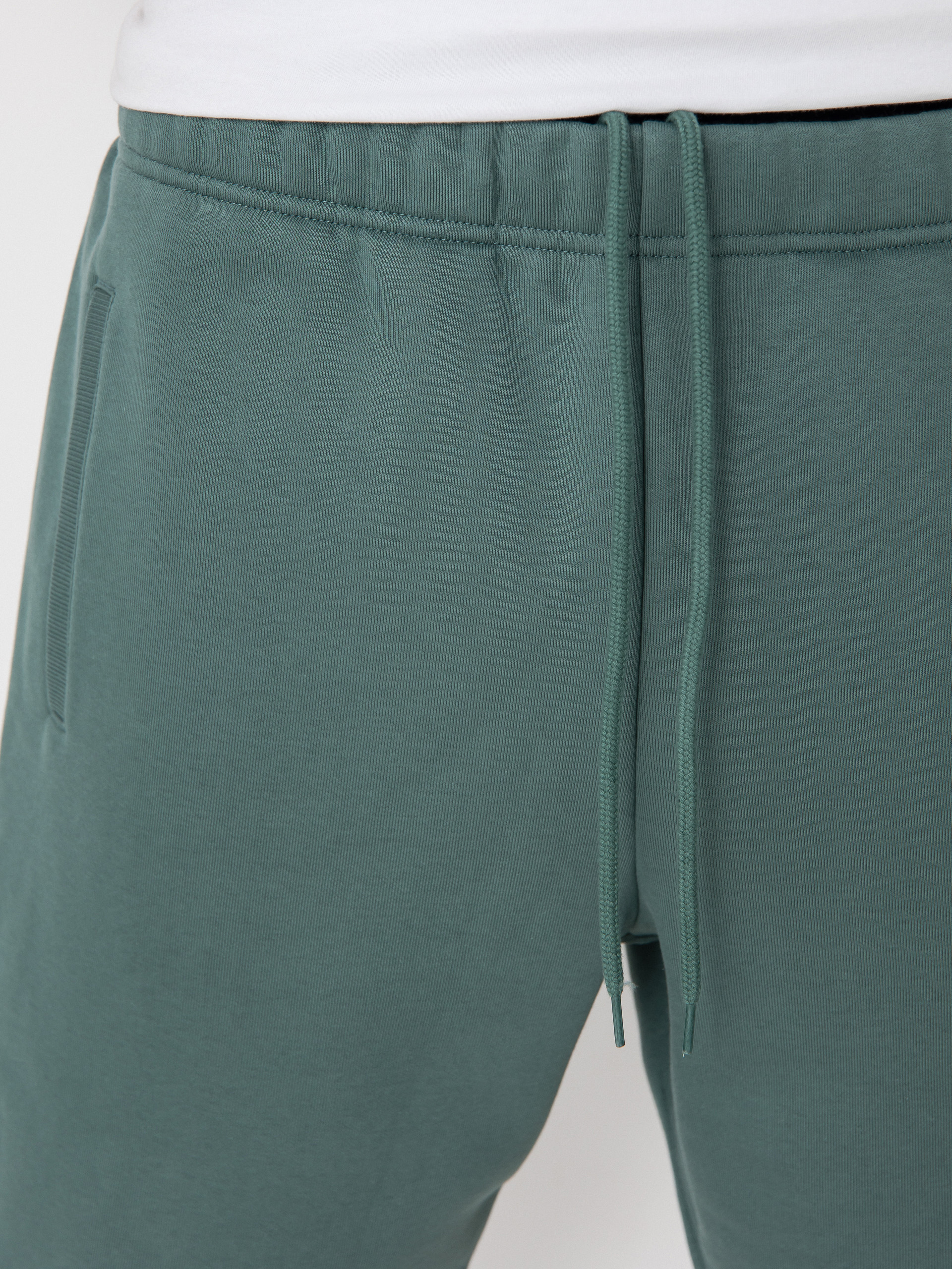 Kraťasy Carhartt WIP Chase (silver pine/gold)