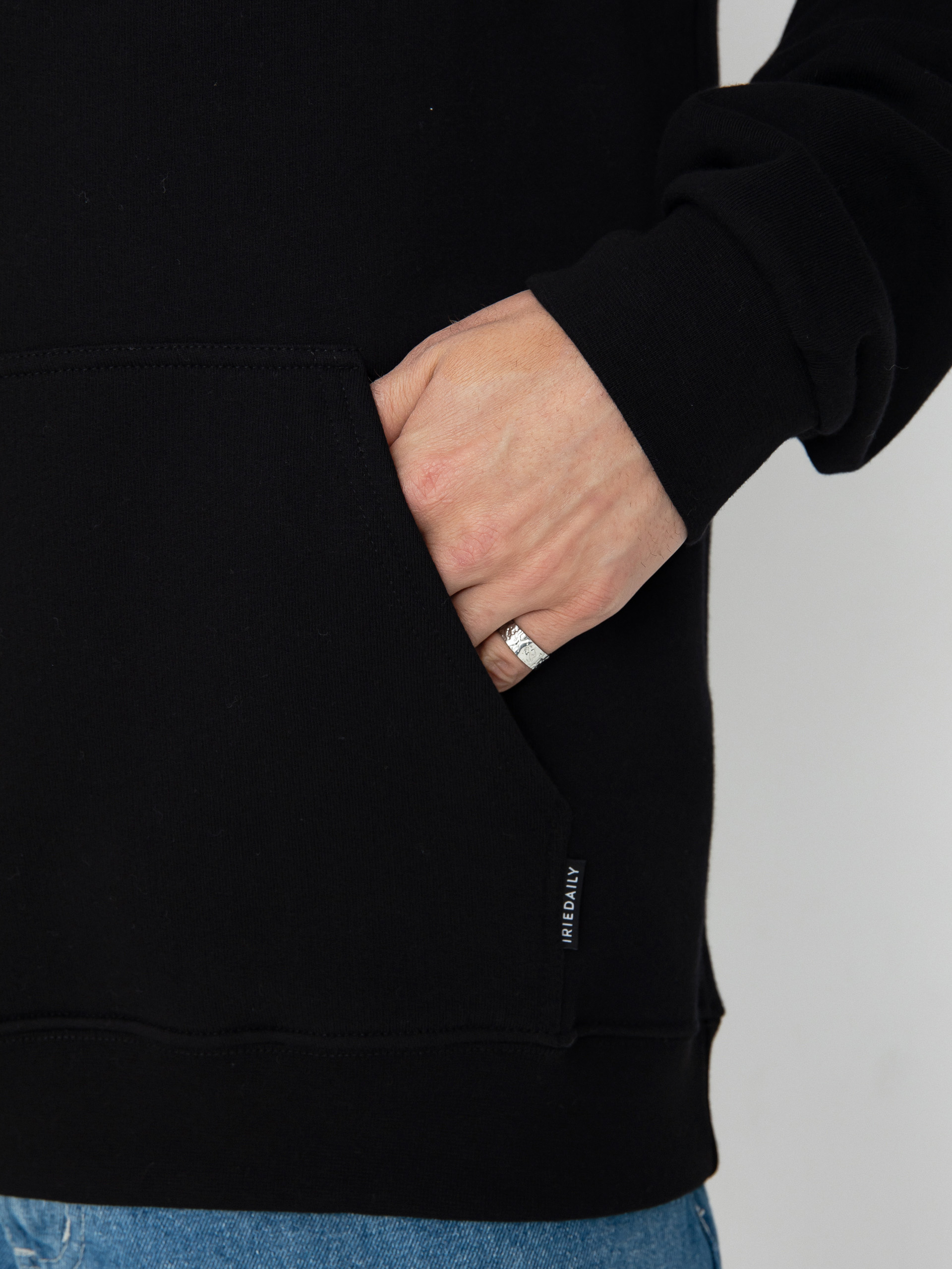 Mikina s kapucňou Iriedaily Zwille HD (black)