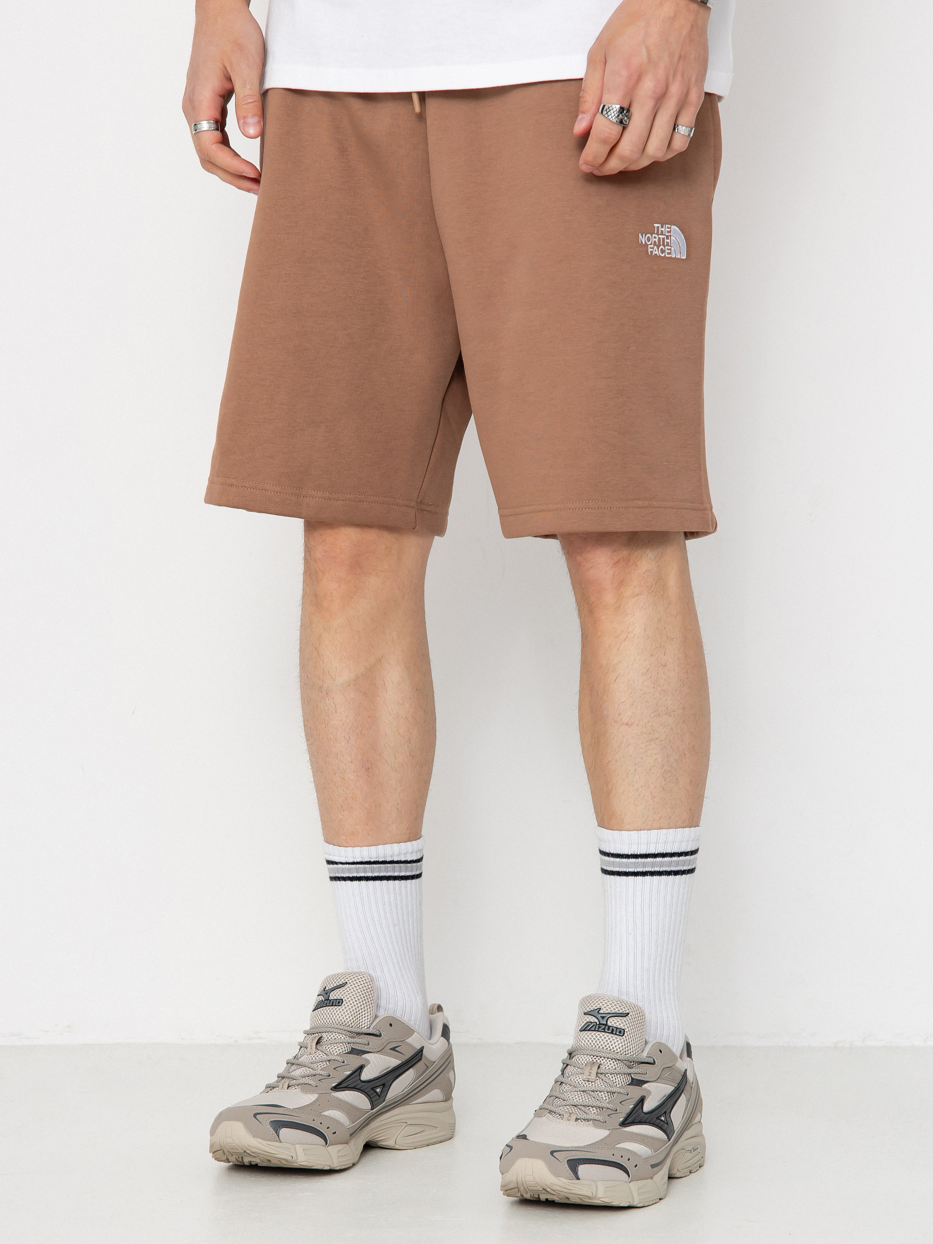 Kraťasy The North Face Essential Relaxed (latte)