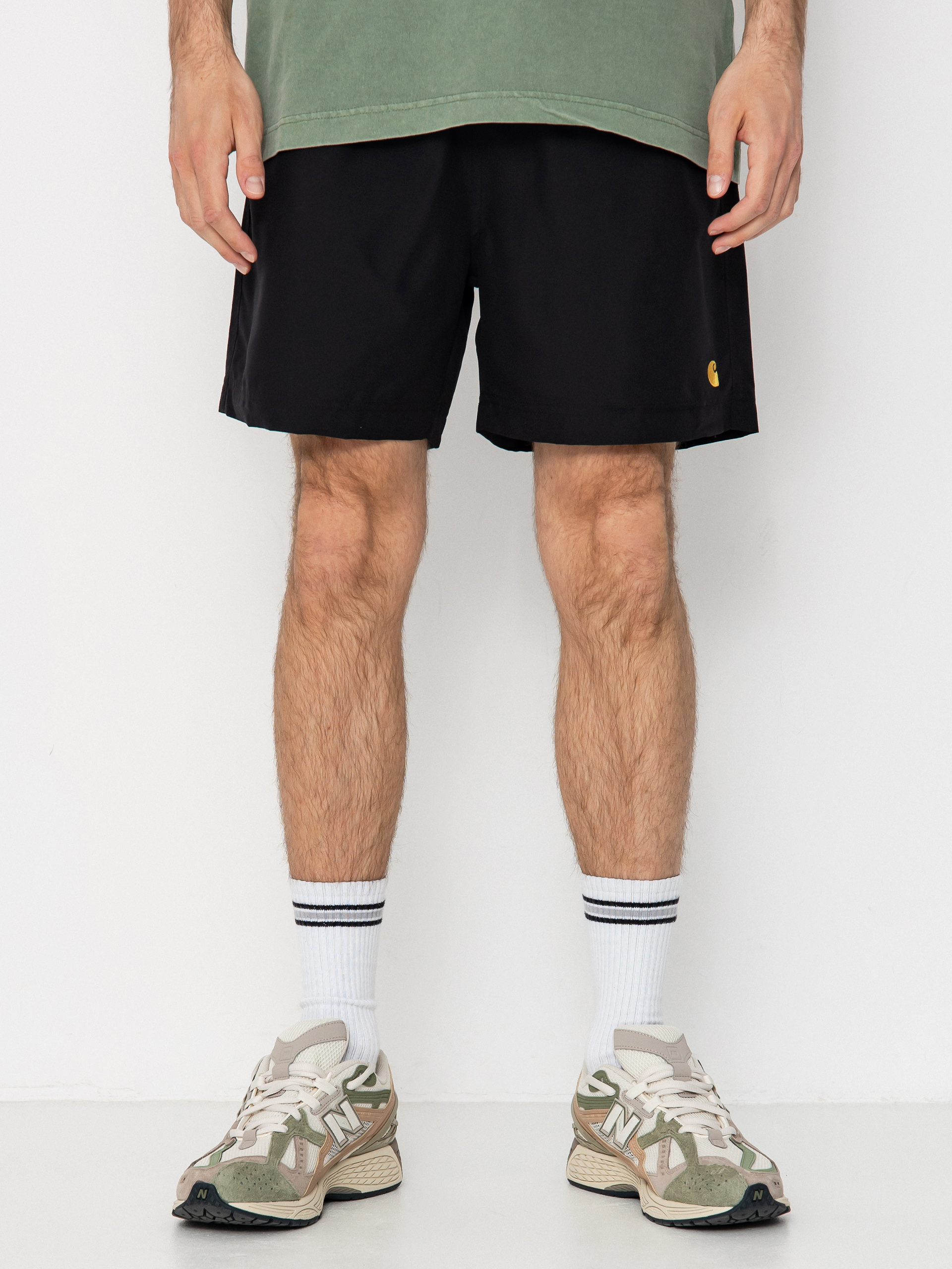 Kraťasy Carhartt WIP Chase Swim (black/gold)