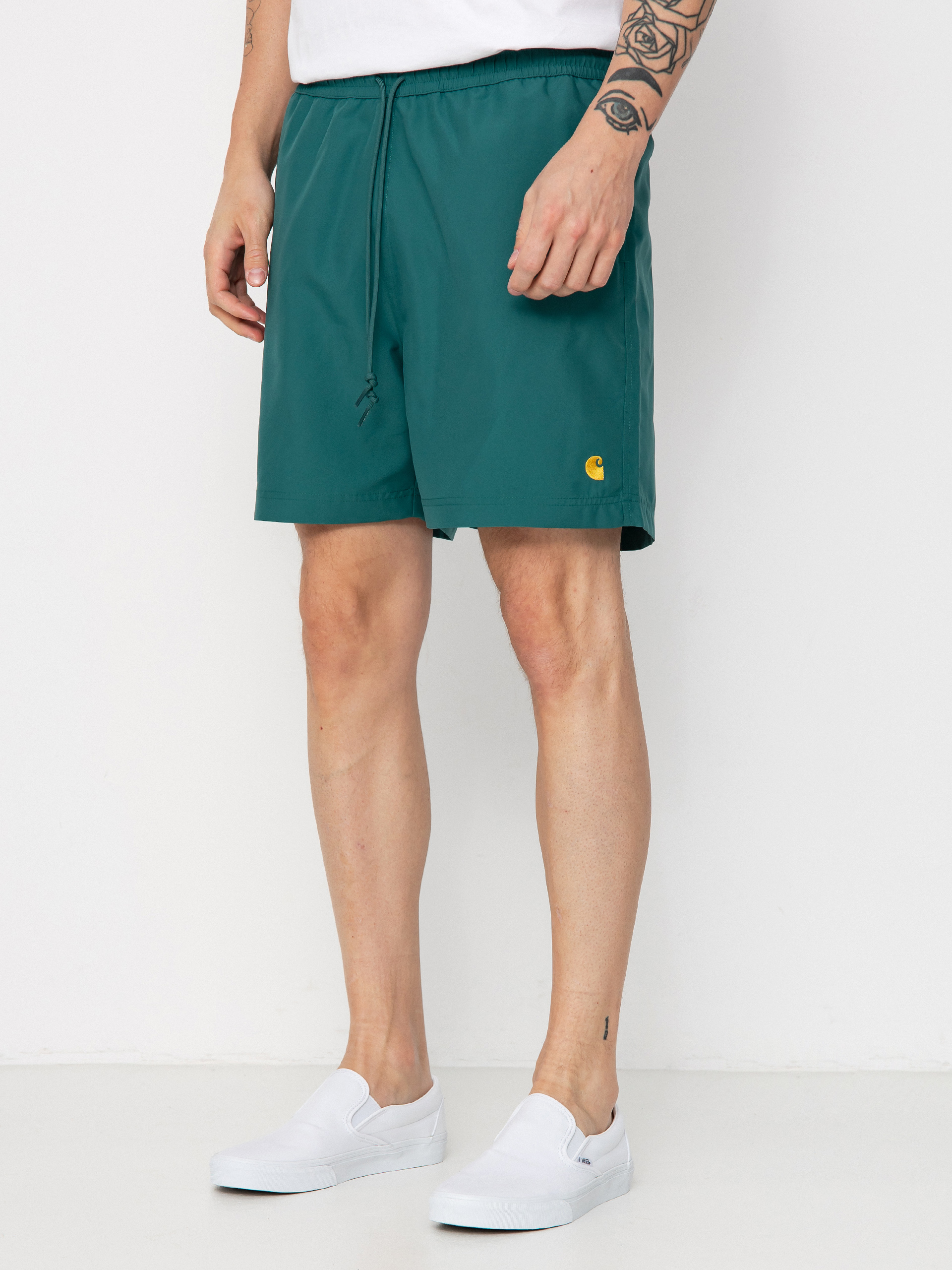 Kraťasy Carhartt WIP Chase Swim (rainforest/gold)