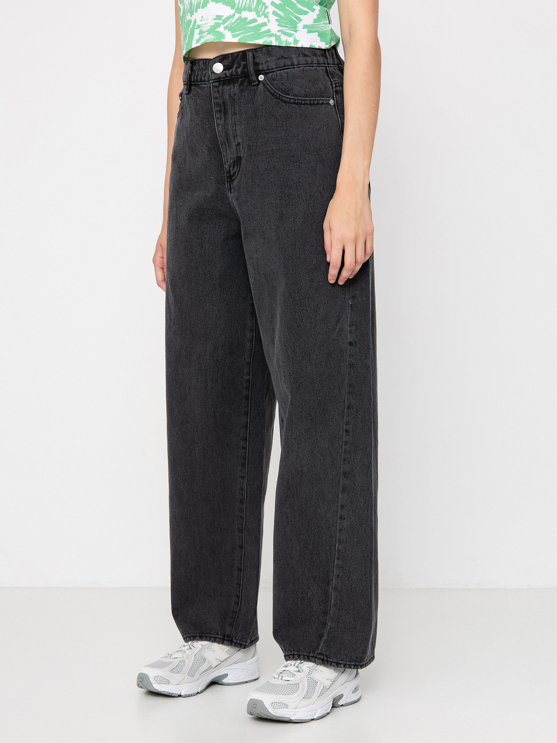 Nohavice OBEY Leah III Baggy Denim Wmn (black ash)