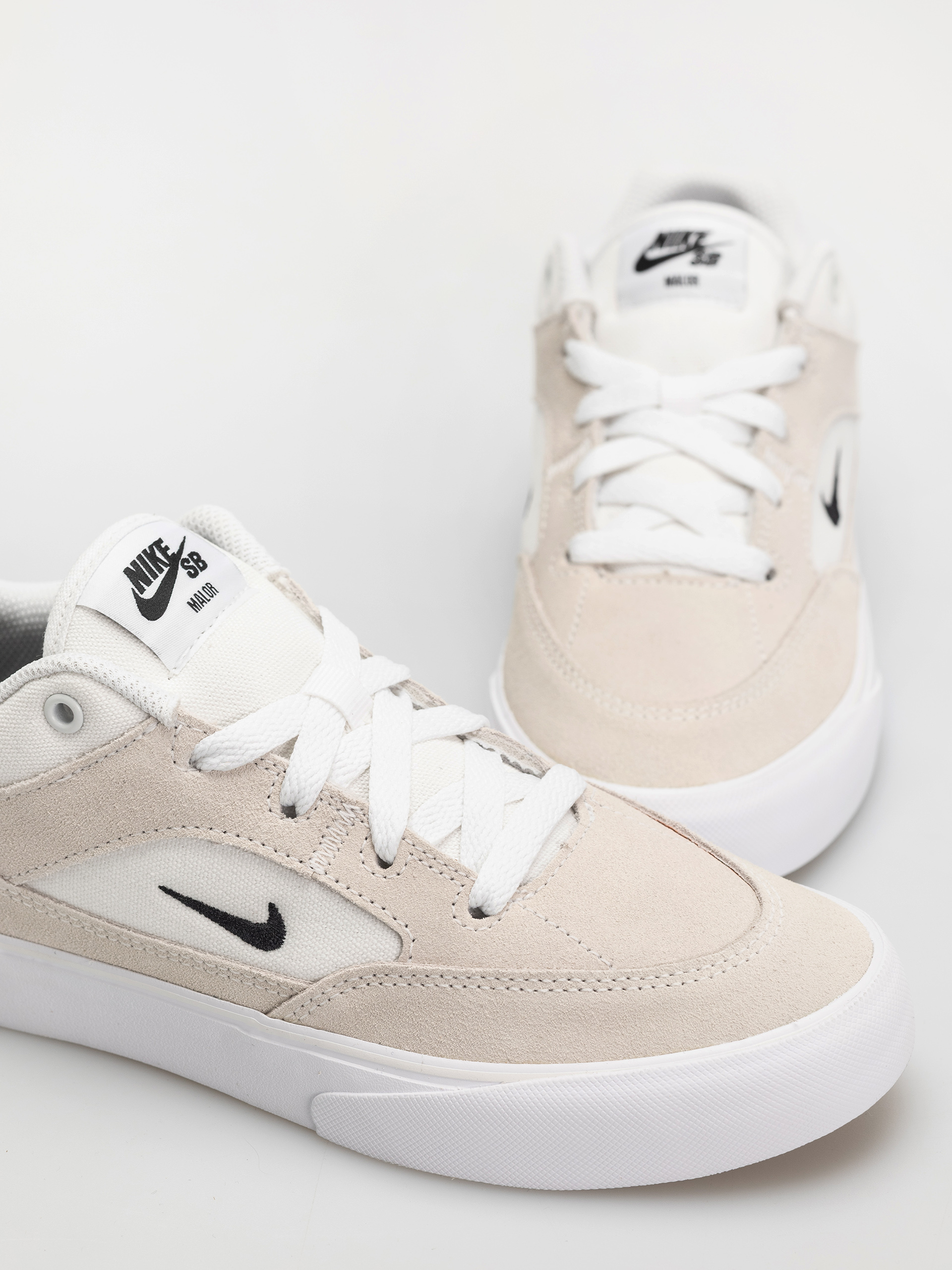 Topánky Nike SB Malor JR (white/black summit white gum light brown)