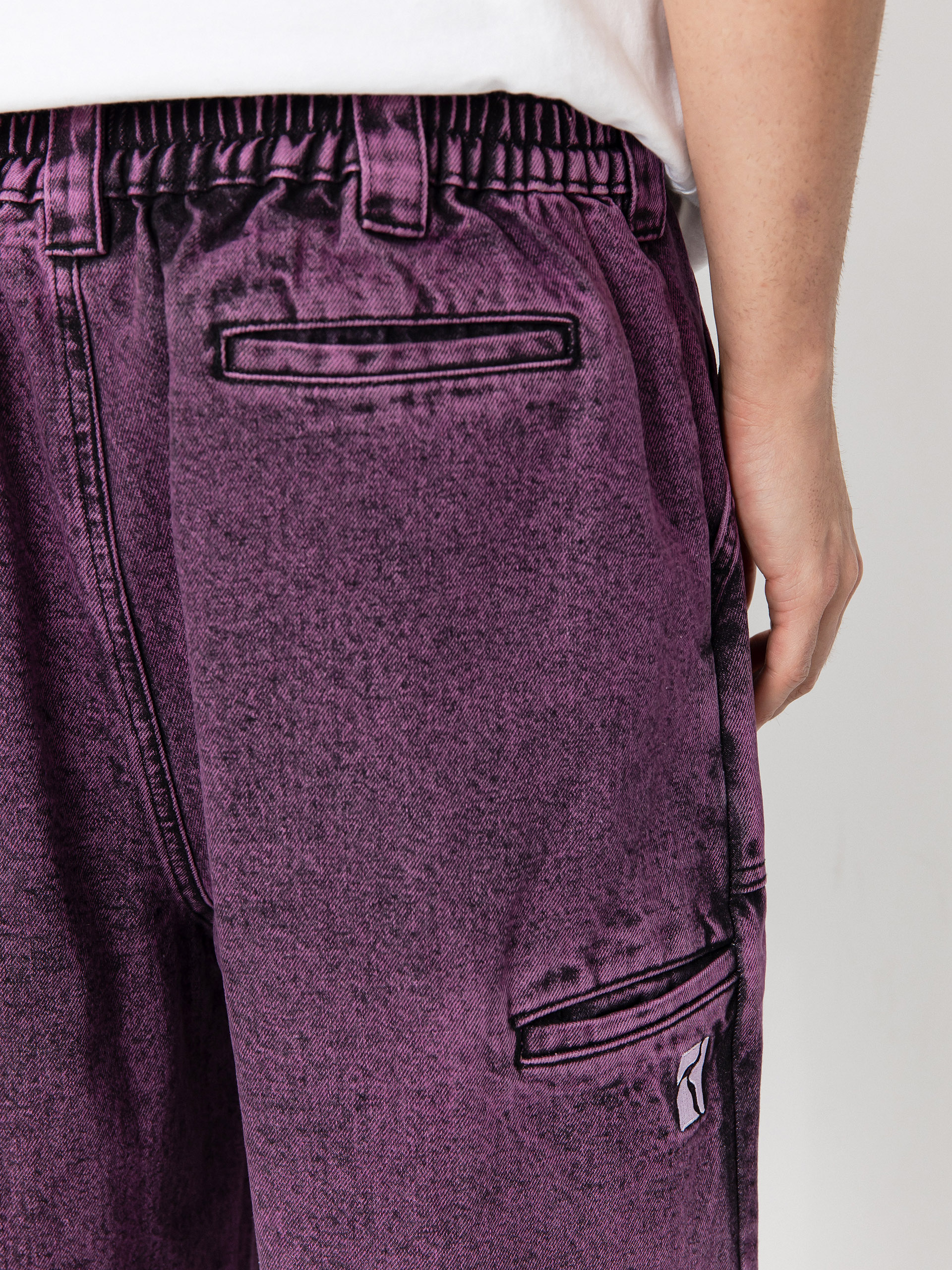Nohavice Poetic Collective Painter (purple acid wash denim)