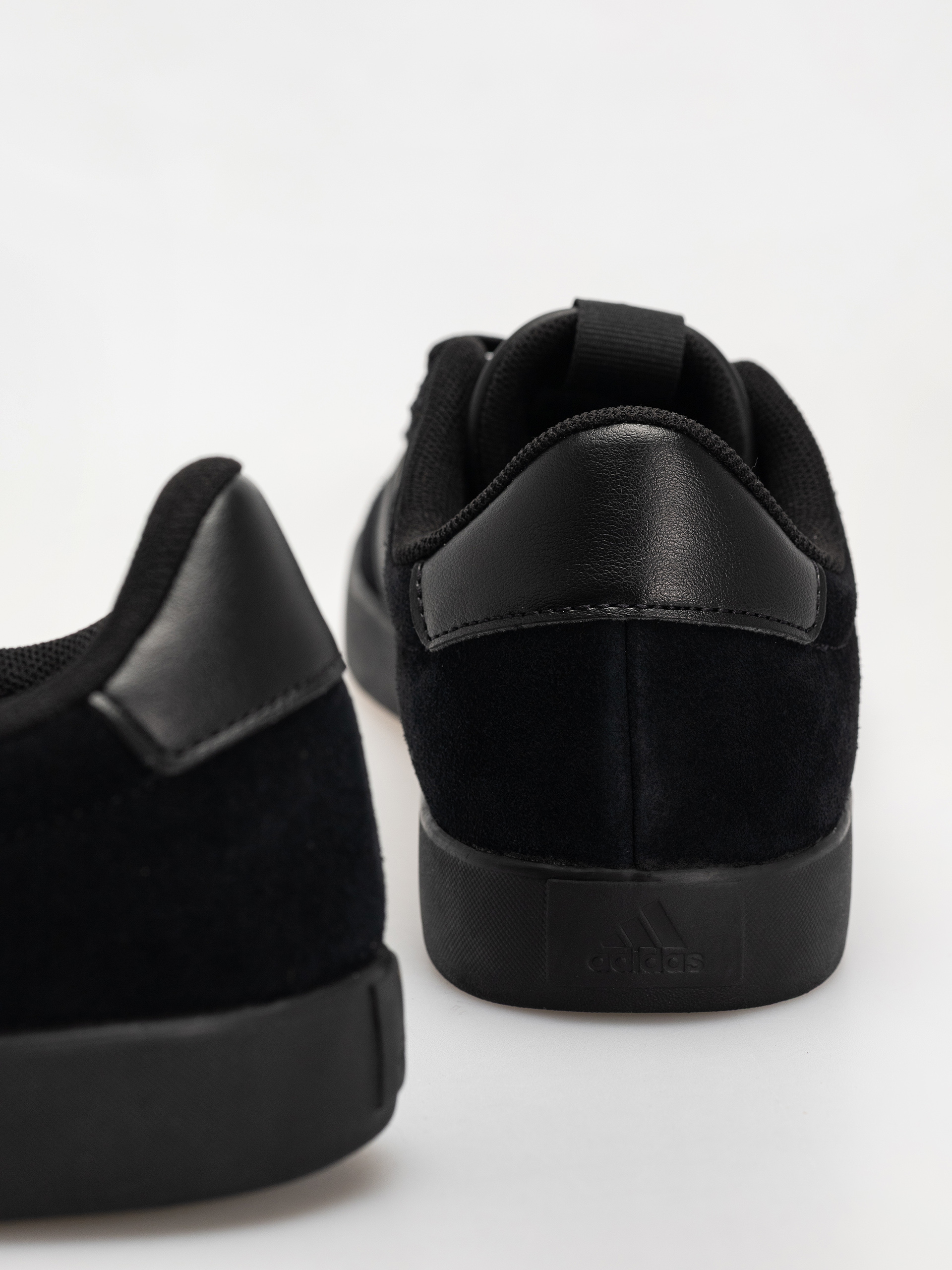 Topánky adidas Vl Court 3.0 (cblack/cblack/cblack)