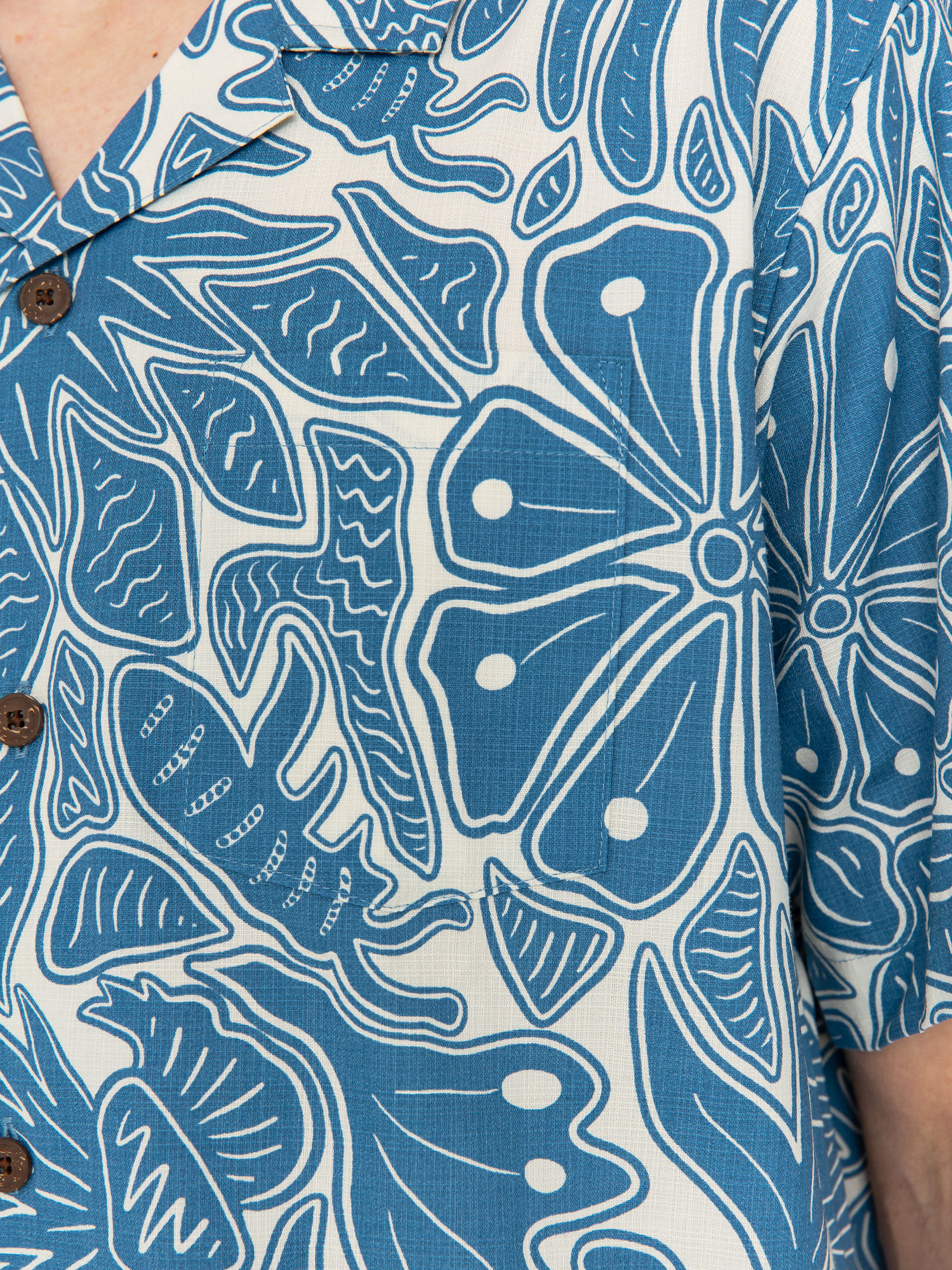 Košeľa Patagonia Tidal Threads Camp (bees and flowers/still blue)