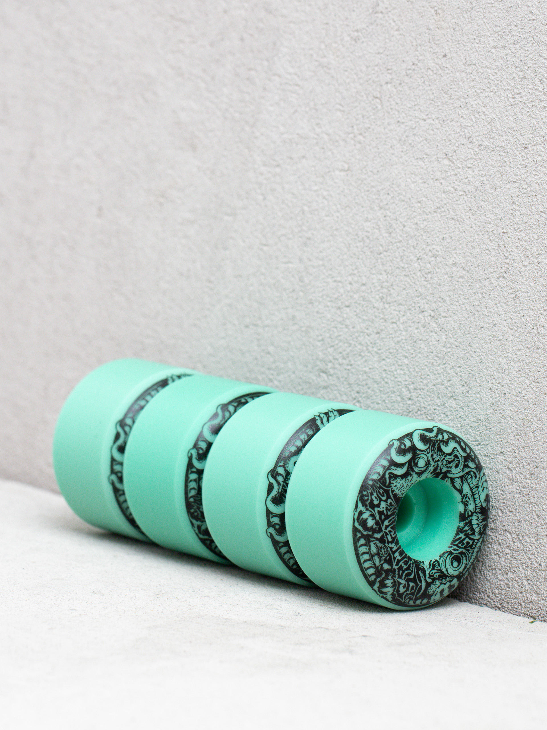 Kolieska Spitfire F4 99D Demon Gate Glow (mint)