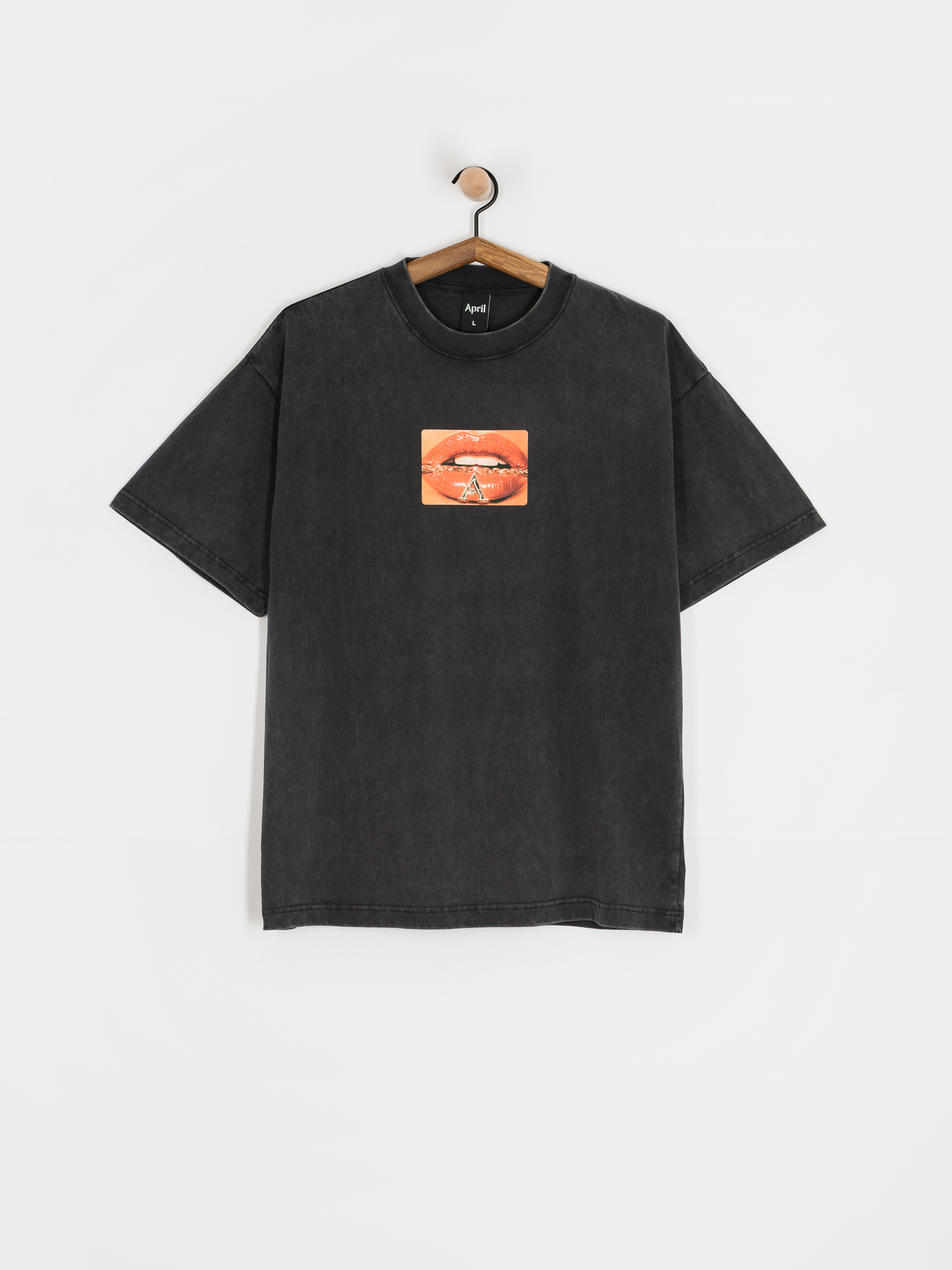 Tričko April Skateboards Pendant (vintage black)