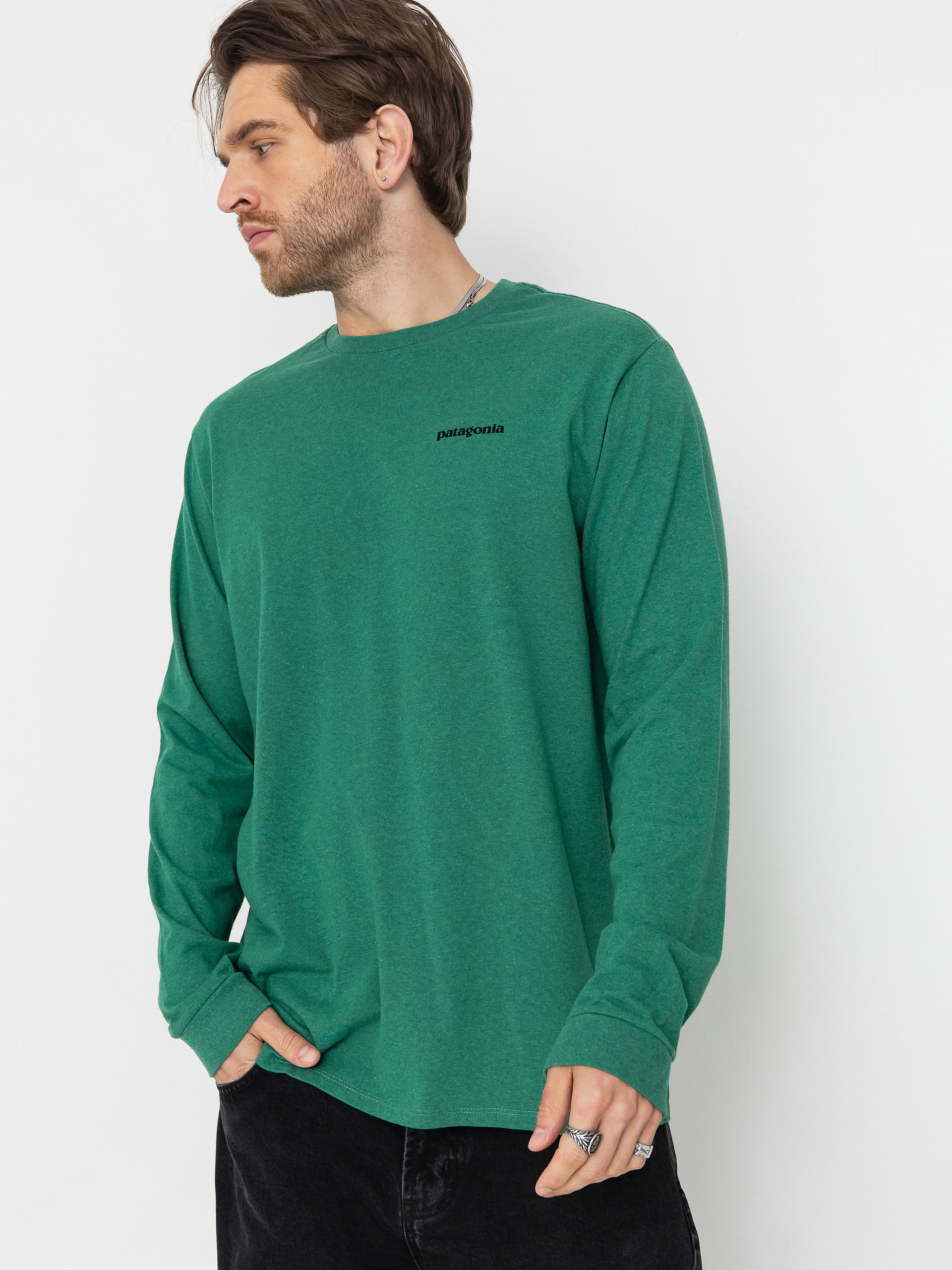 Triko Patagonia P 6 Logo Responsibili (p-6 outline/heartleaf green)