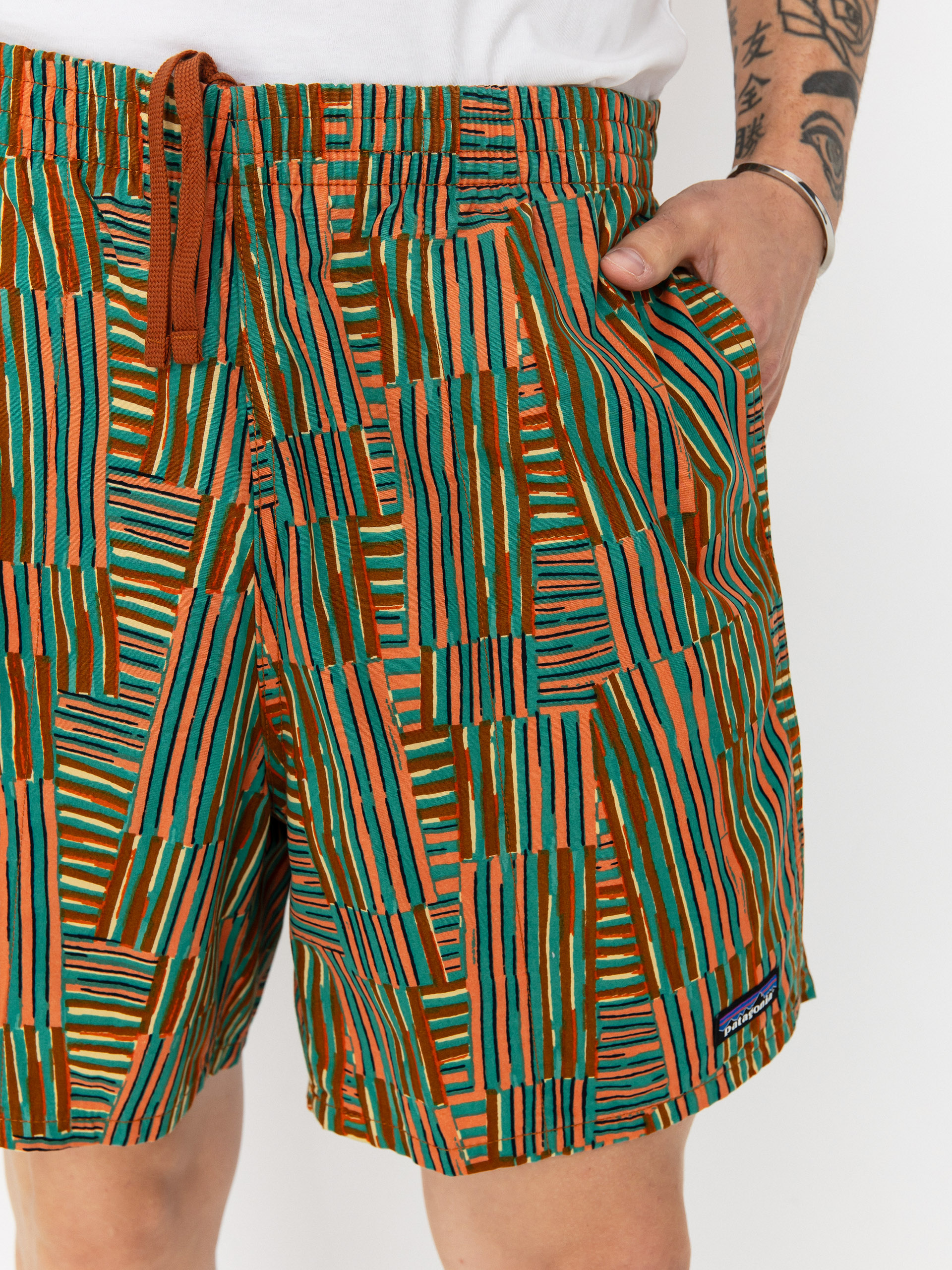 Kraťasy Patagonia Funhoggers (quilty fitz/heartleaf green)