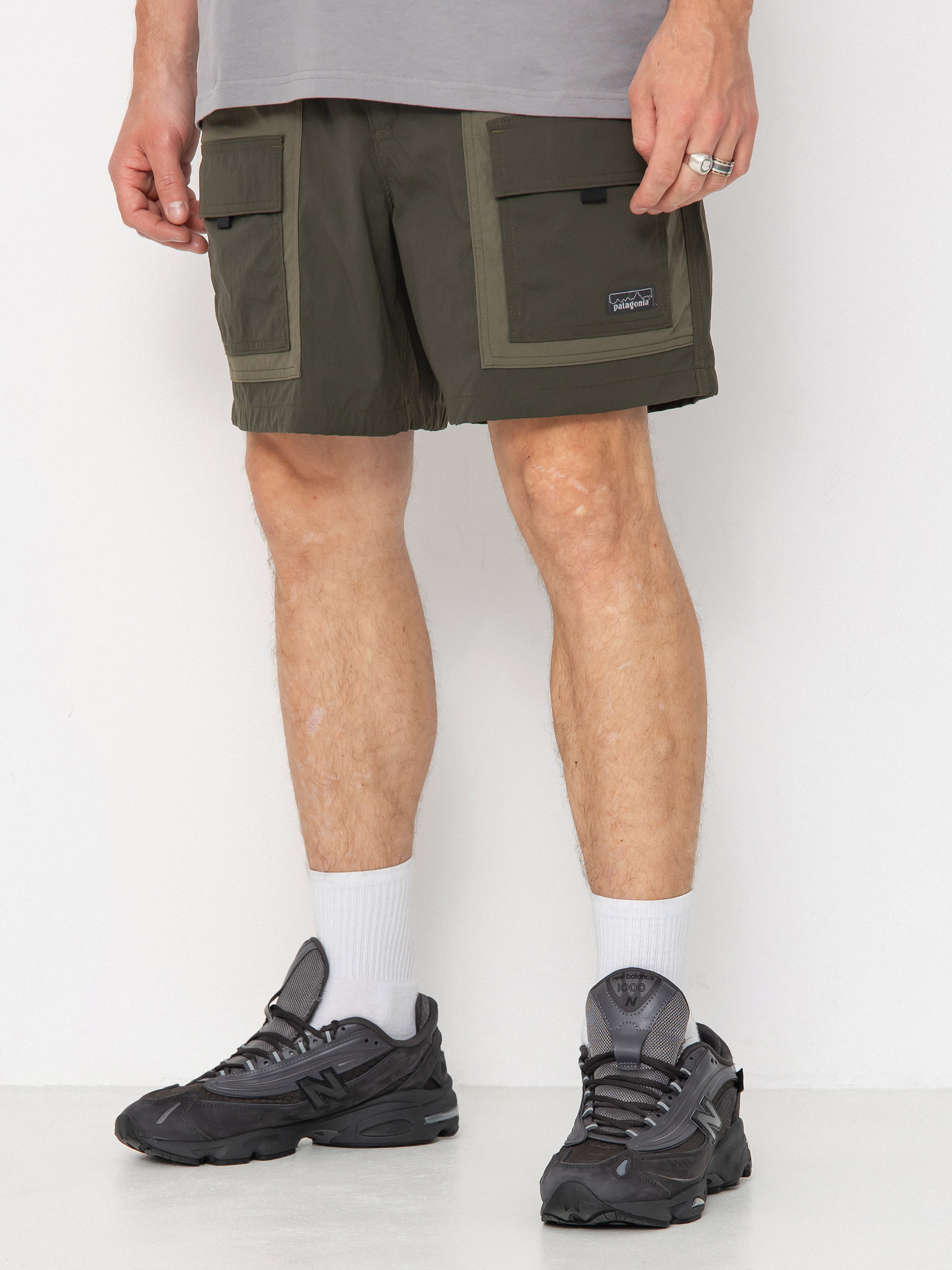 Kraťasy Patagonia Outdoor Everyday 6in (pine needle green)