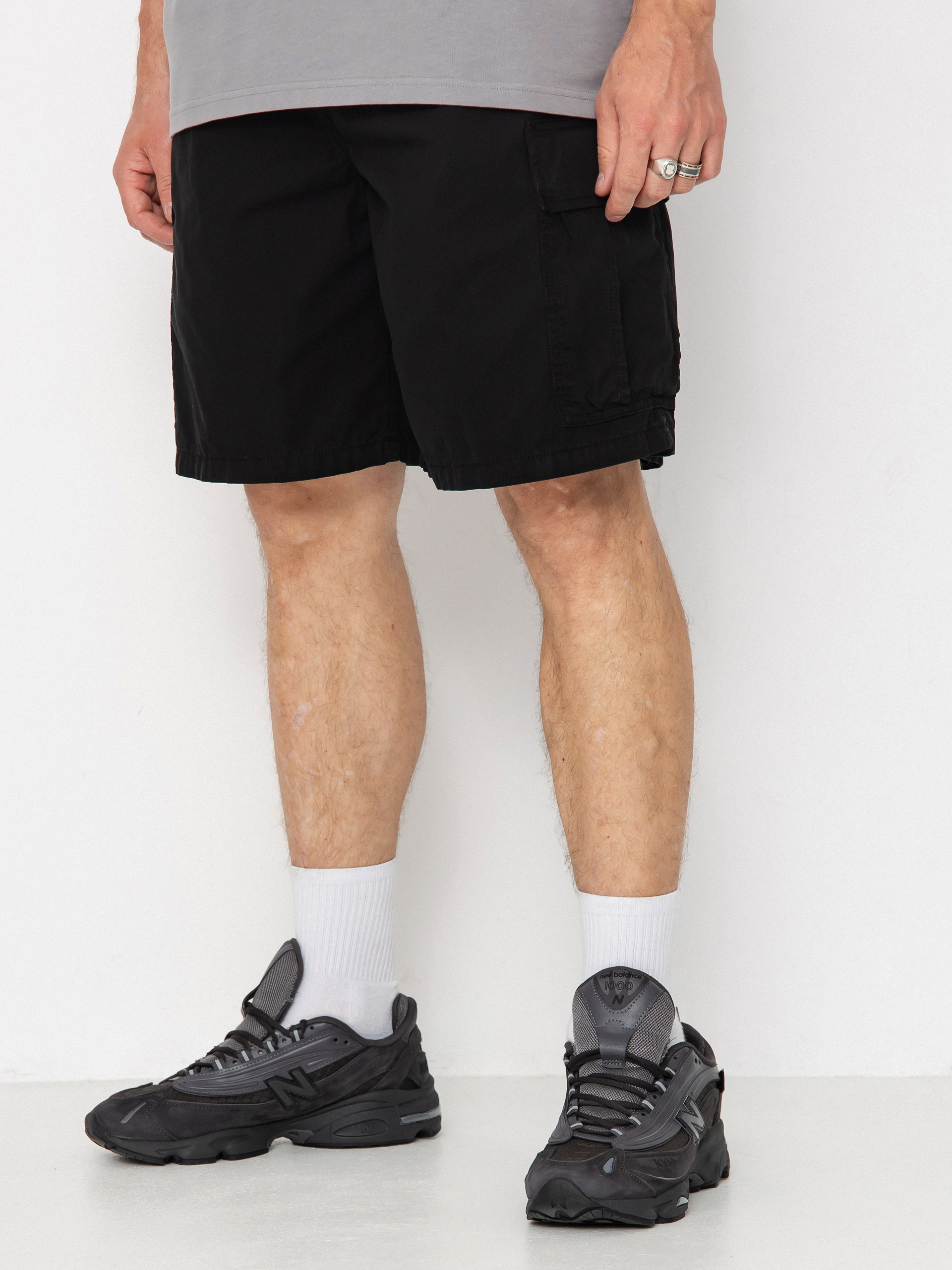 Kraťasy Carhartt WIP Cole Cargo (black/garment dyed)