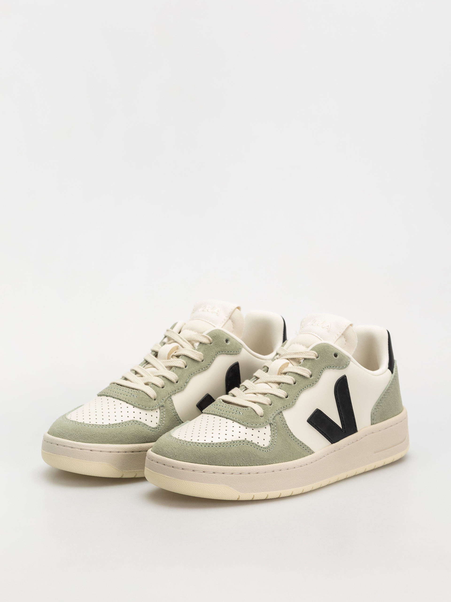 Topánky Veja V-10 Wmn (pure black clay)