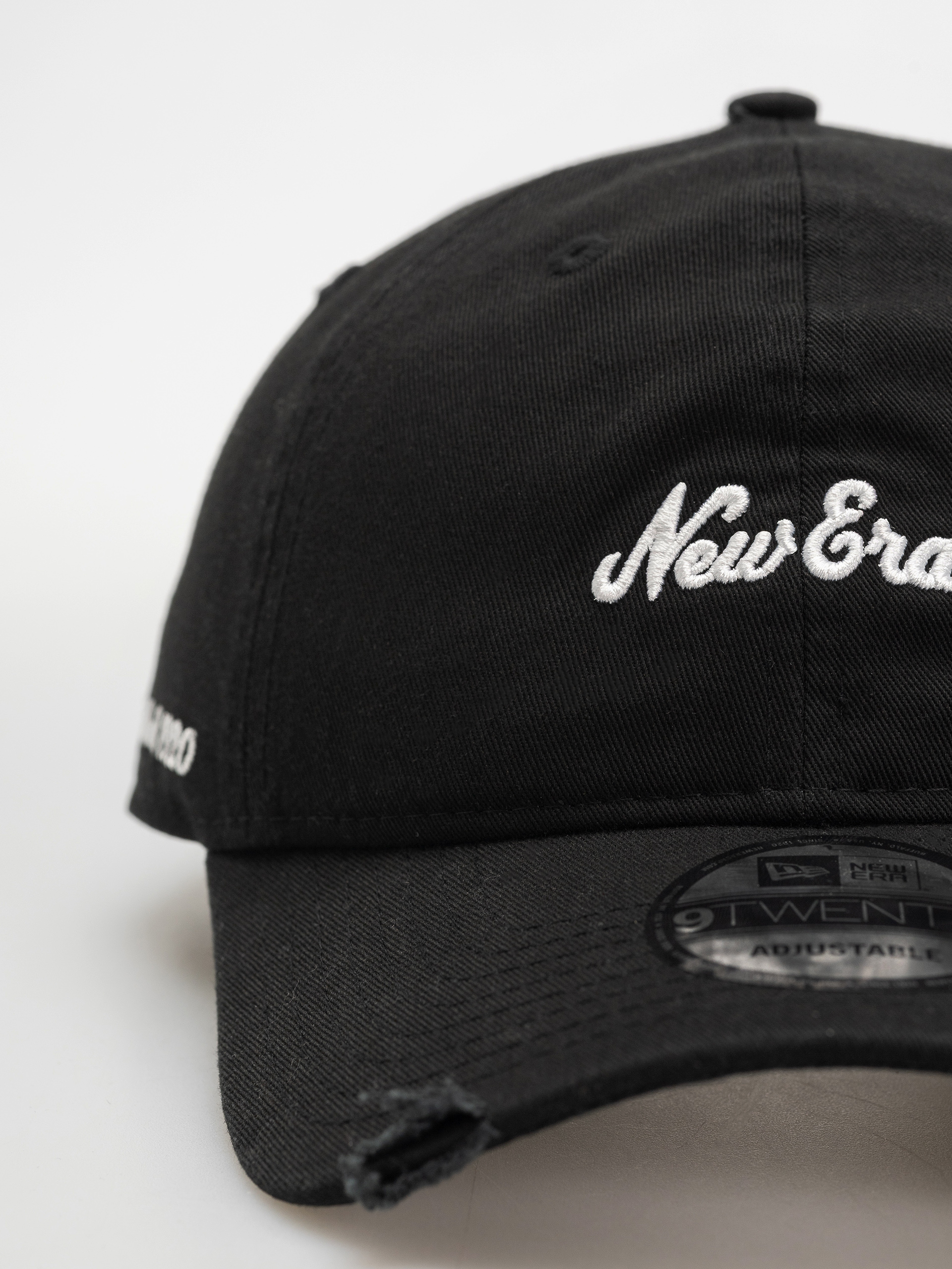 Šiltovka New Era Distress 9Twenty (black)