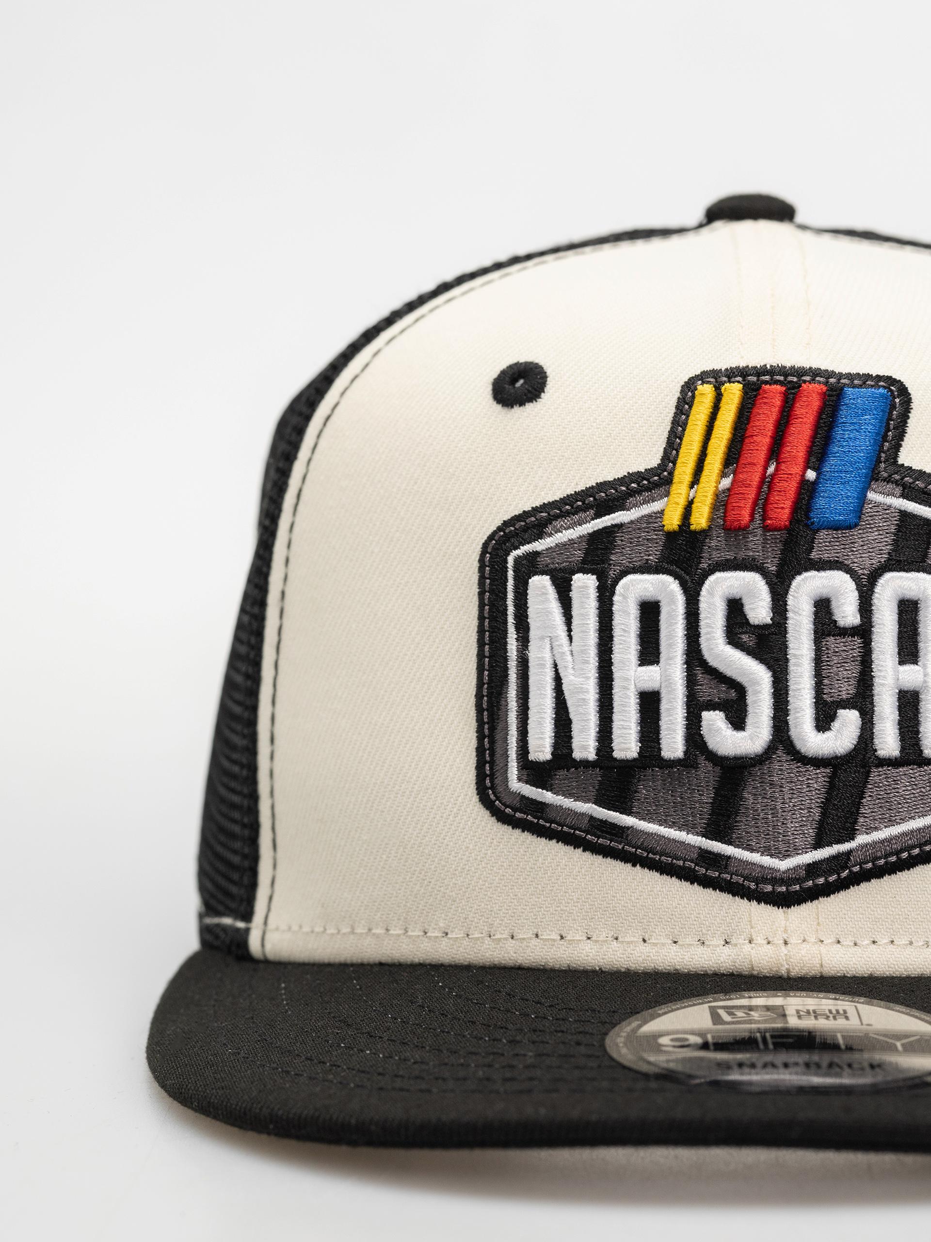 Šiltovka New Era Nascar Logo 9Fifty Trucker (black/chalk)