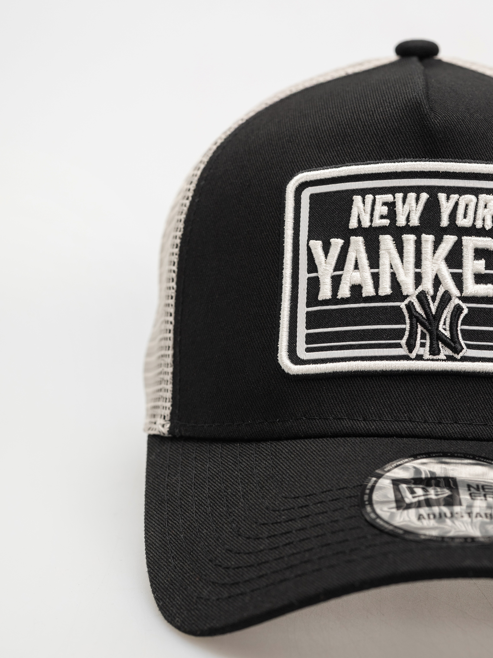 Šiltovka New Era MLB Patch Trucker New York Yankees (black)