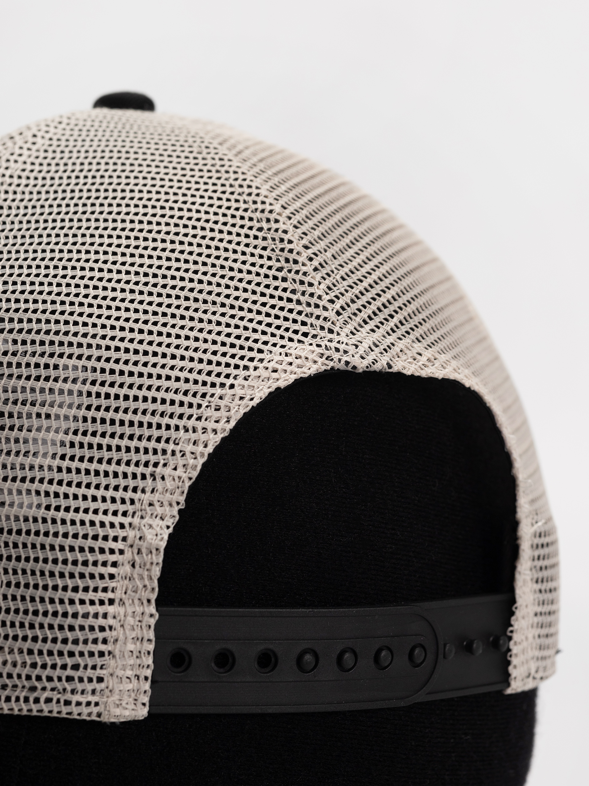 Šiltovka New Era MLB Patch Trucker New York Yankees (black)