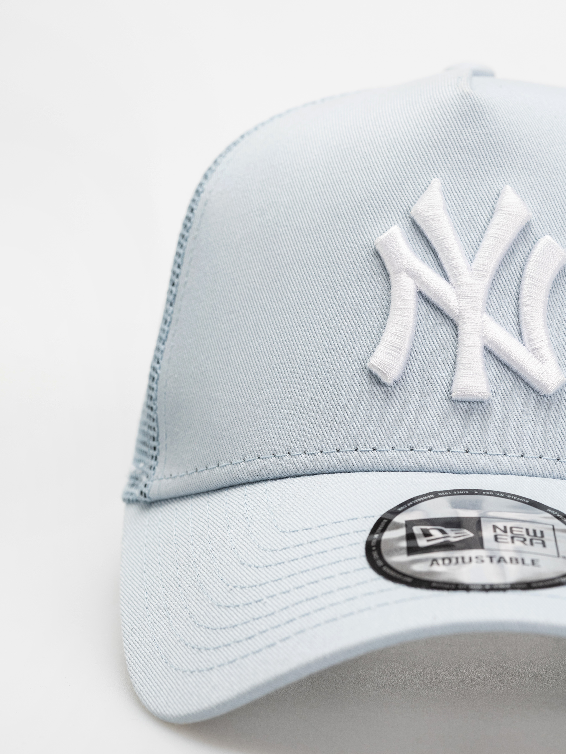 Šiltovka New Era League Essential Trucker New York Yankees (blue/white)