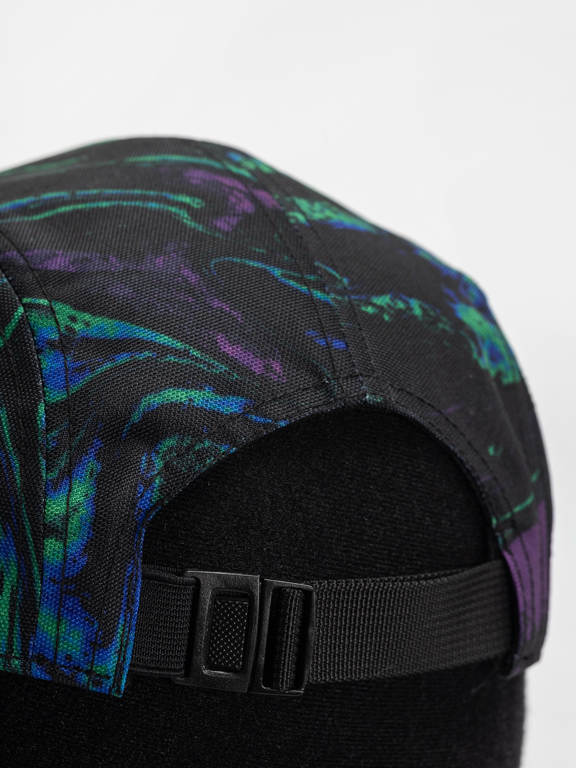 Šiltovka Eastpak 5 Panel (painted dark)