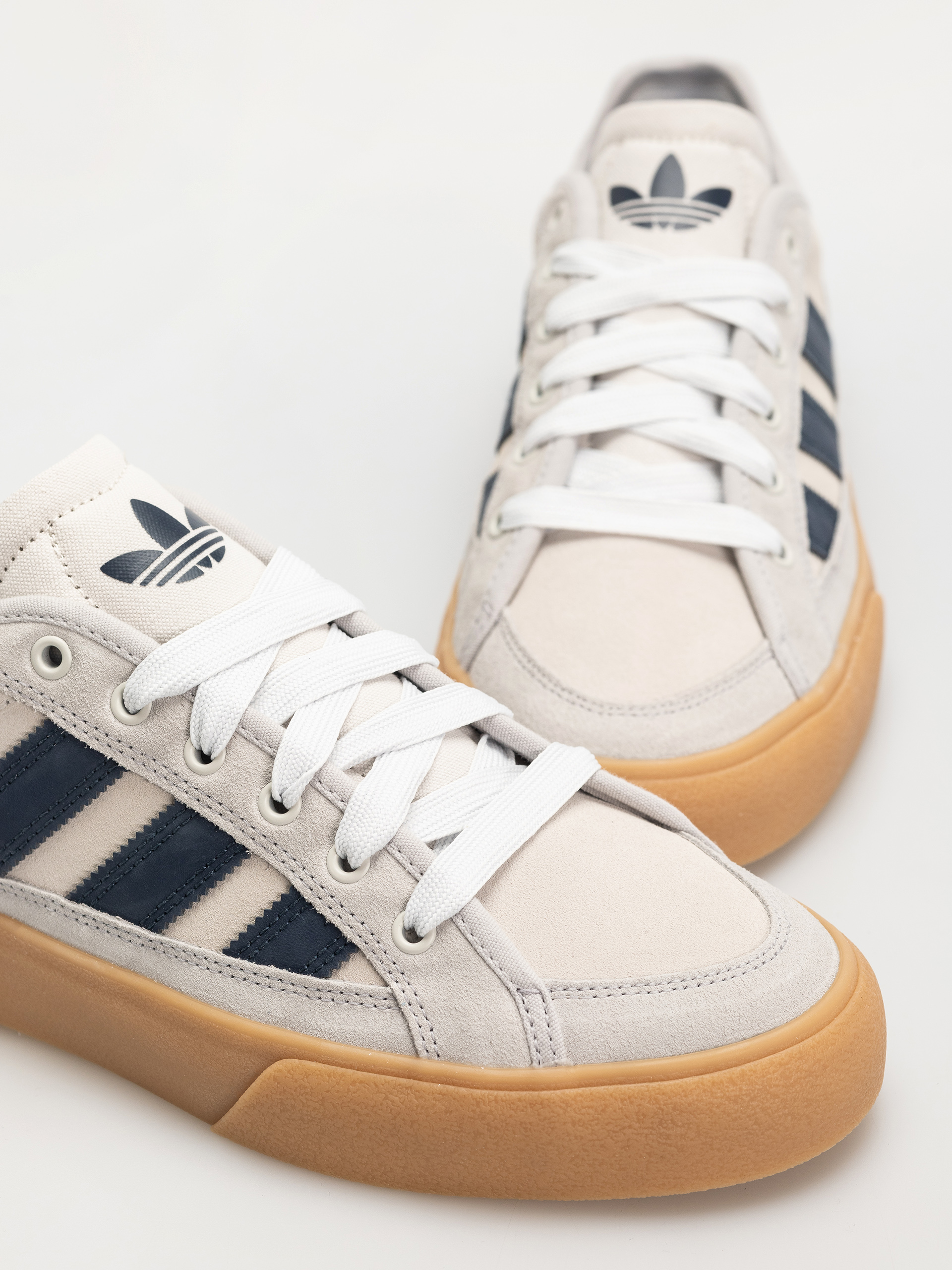 Topánky adidas Court Tns Premiere (gretwo/conavy/gum3)