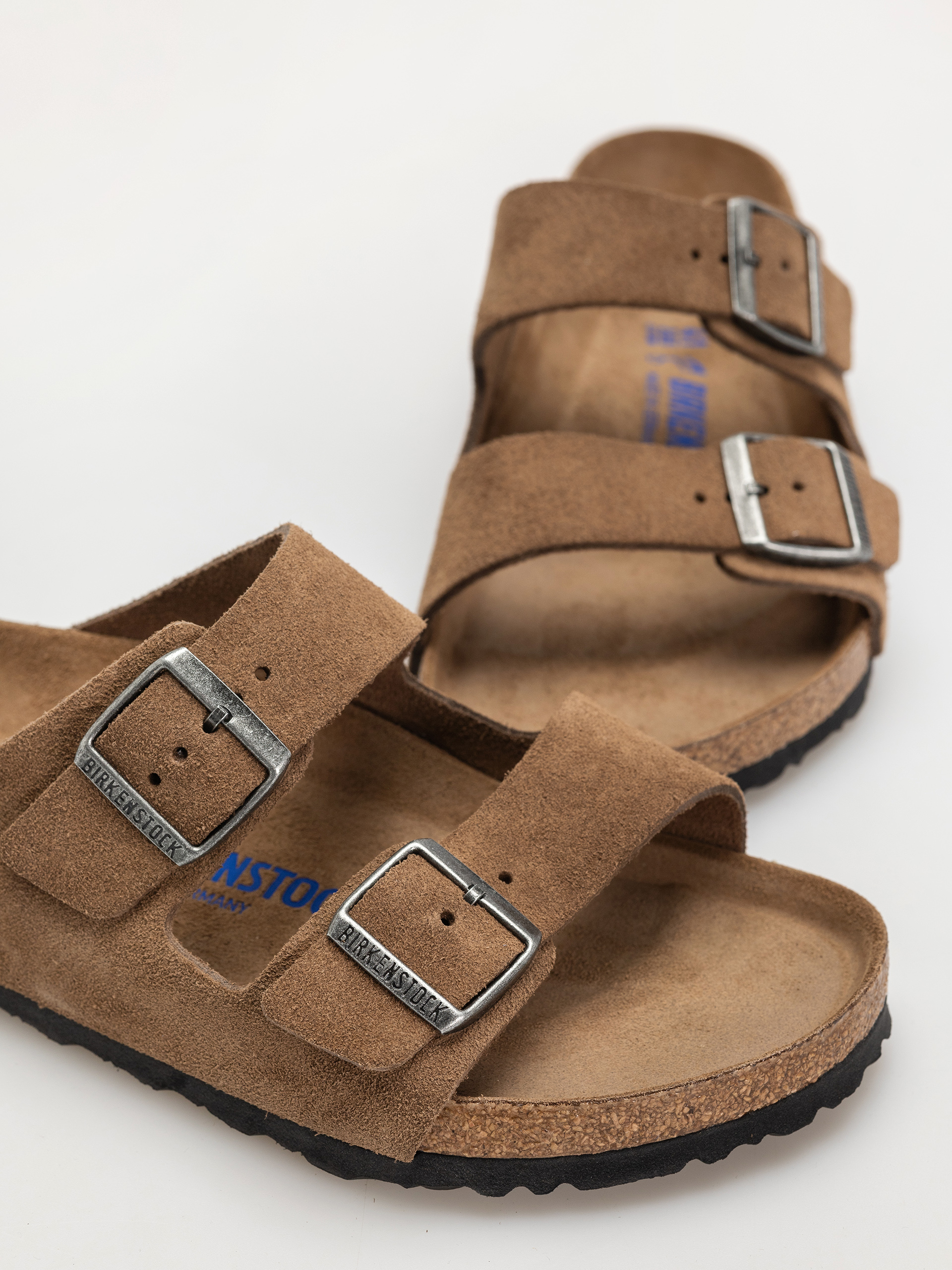 Šľapky Birkenstock Arizona Suede Leather Regular (dark tea)